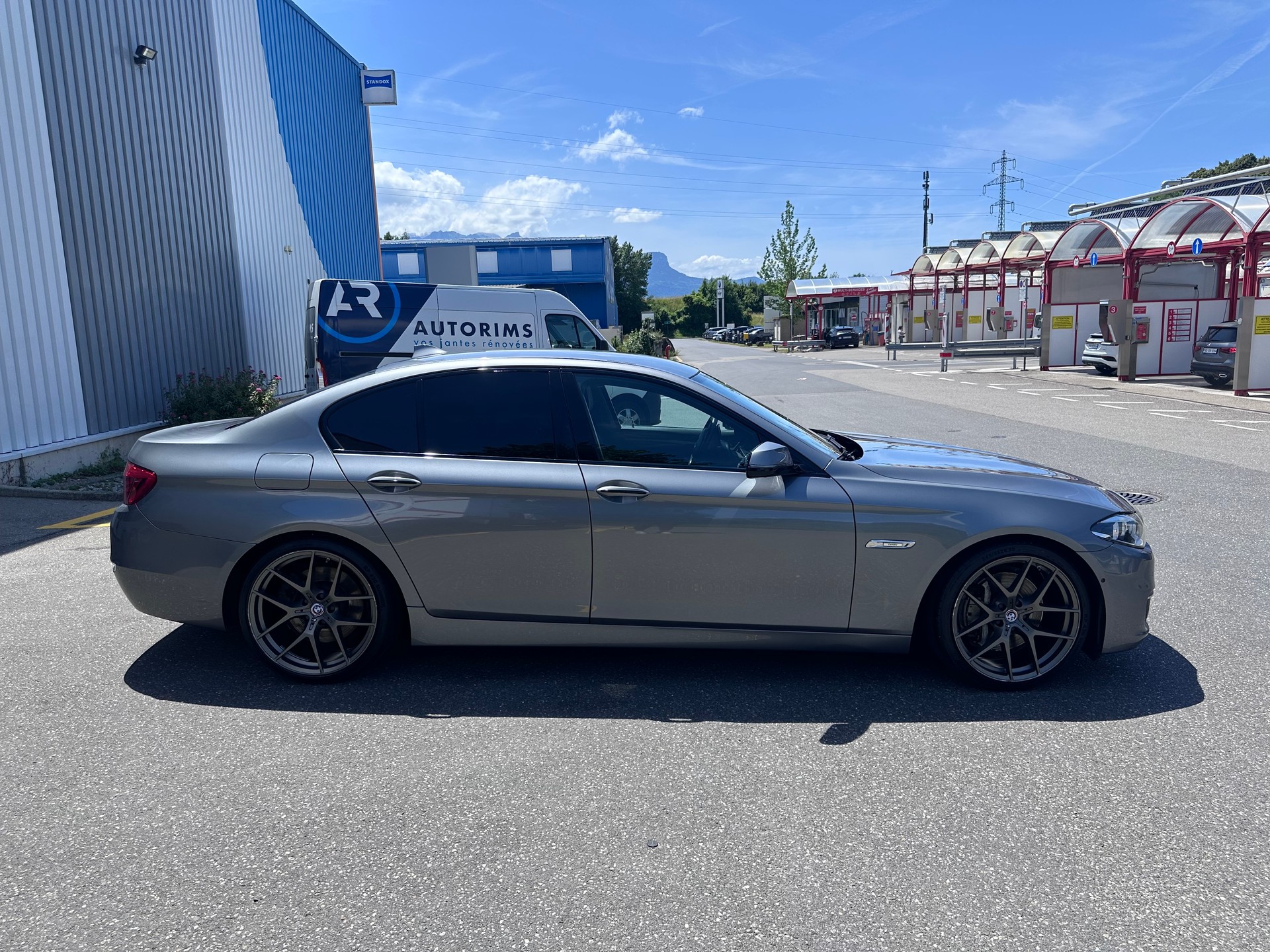 BMW 535d xDrive-image-2