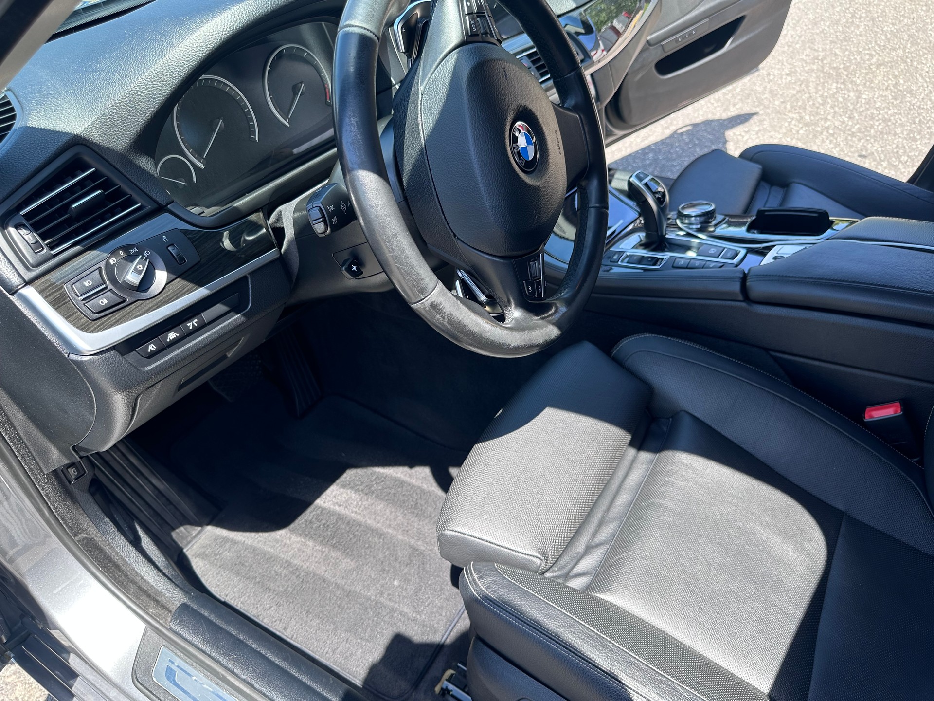 BMW 535d xDrive-image-5