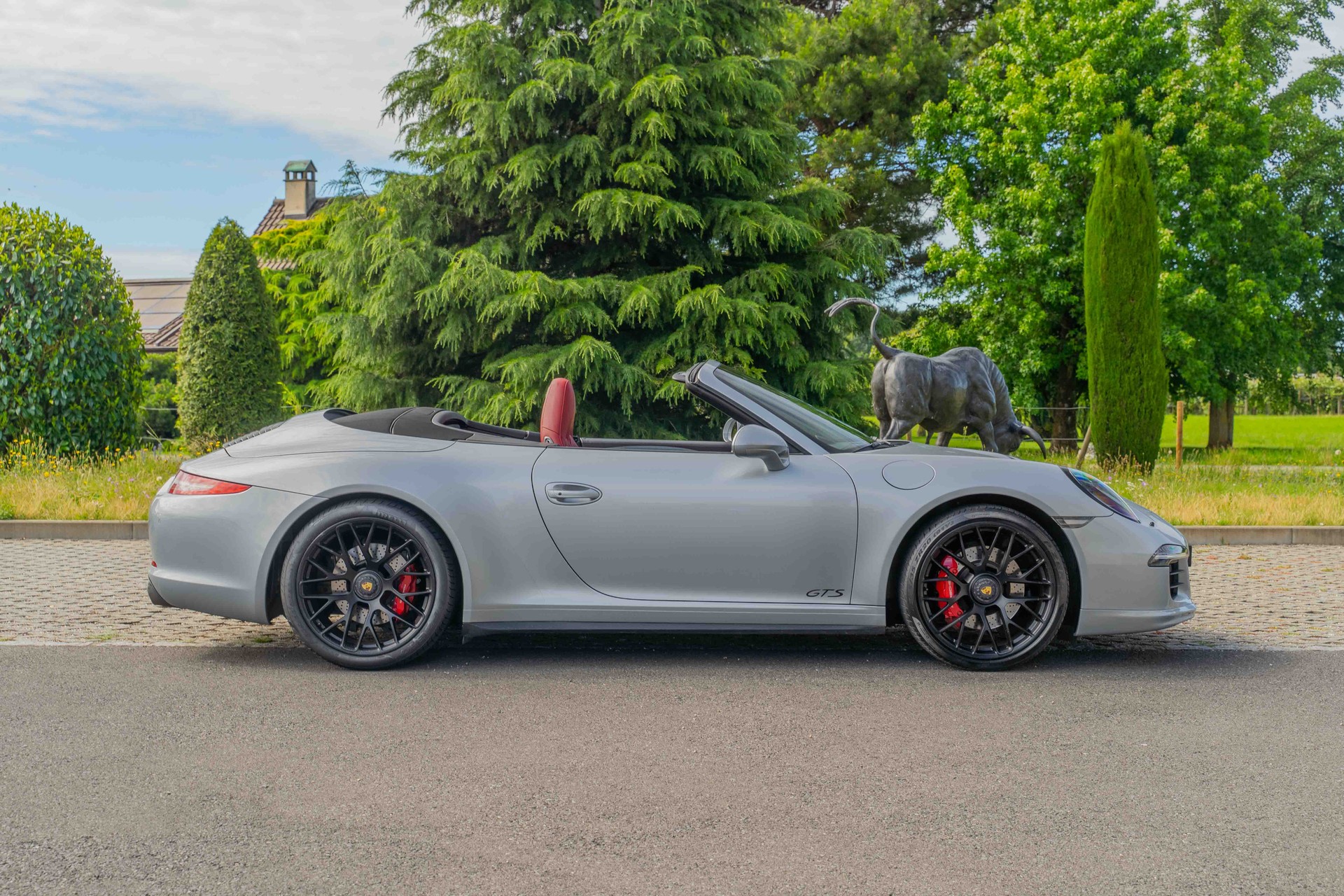 PORSCHE 911 Cabrio Carrera 4 GTS-image-4