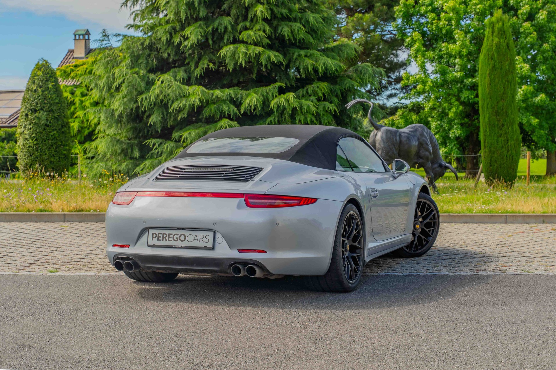 PORSCHE 911 Cabrio Carrera 4 GTS-image-5
