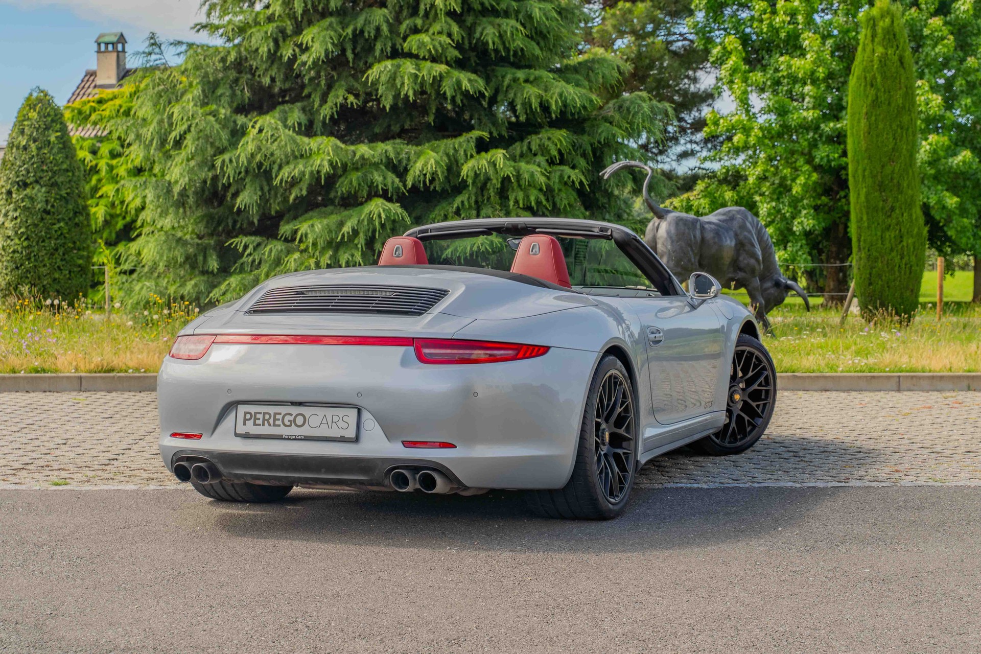 PORSCHE 911 Cabrio Carrera 4 GTS-image-6