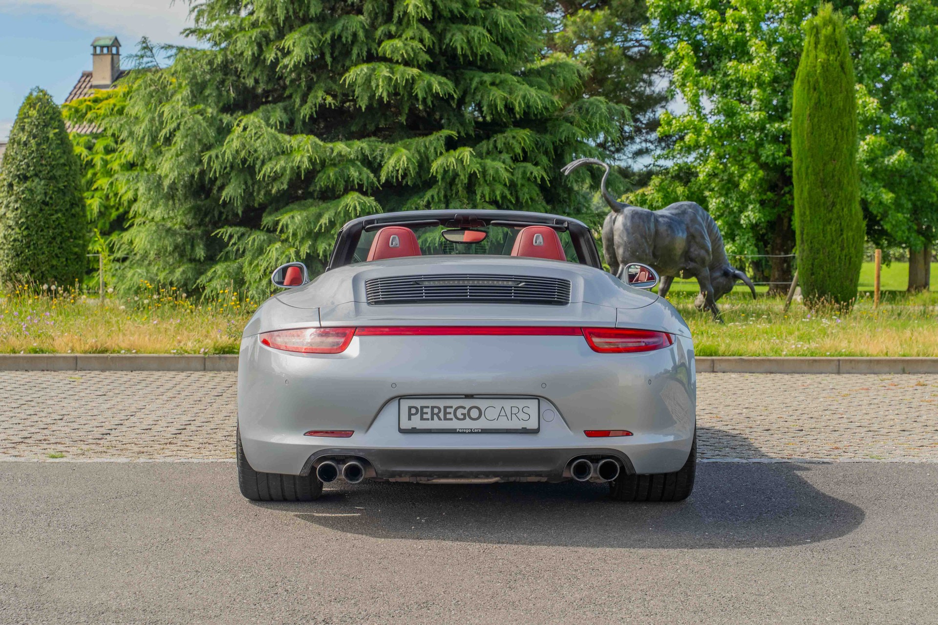 PORSCHE 911 Cabrio Carrera 4 GTS-image-7
