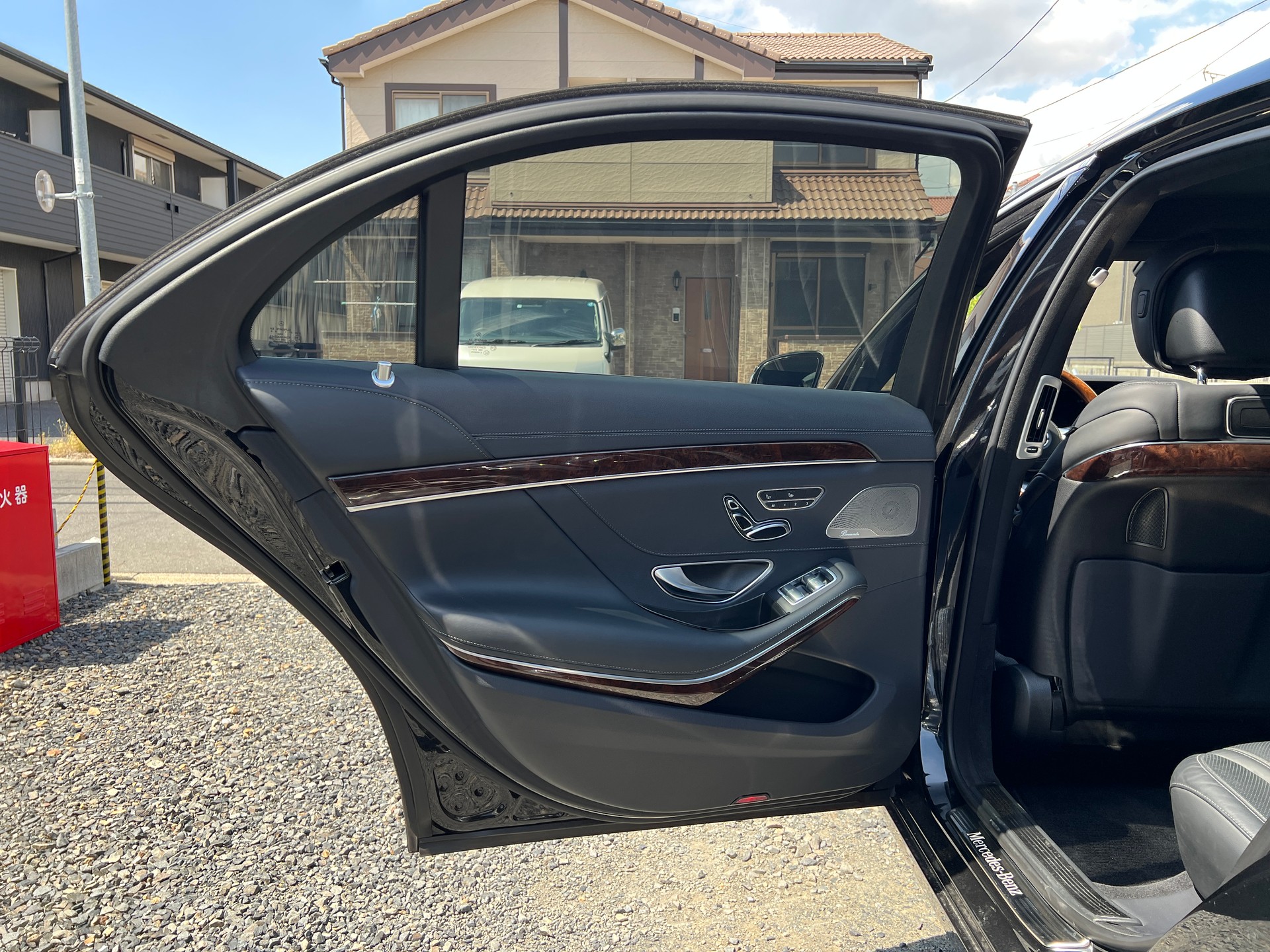 MERCEDES-BENZ S 560 L 4Matic 9G-Tronic-image-12