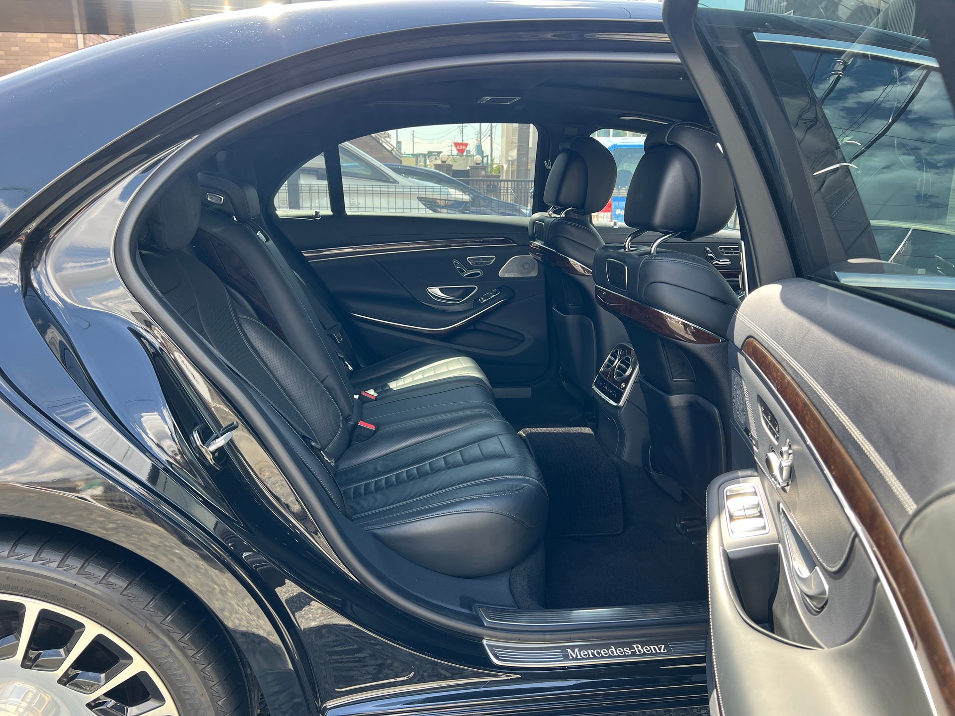 MERCEDES-BENZ S 560 L 4Matic 9G-Tronic-image-15