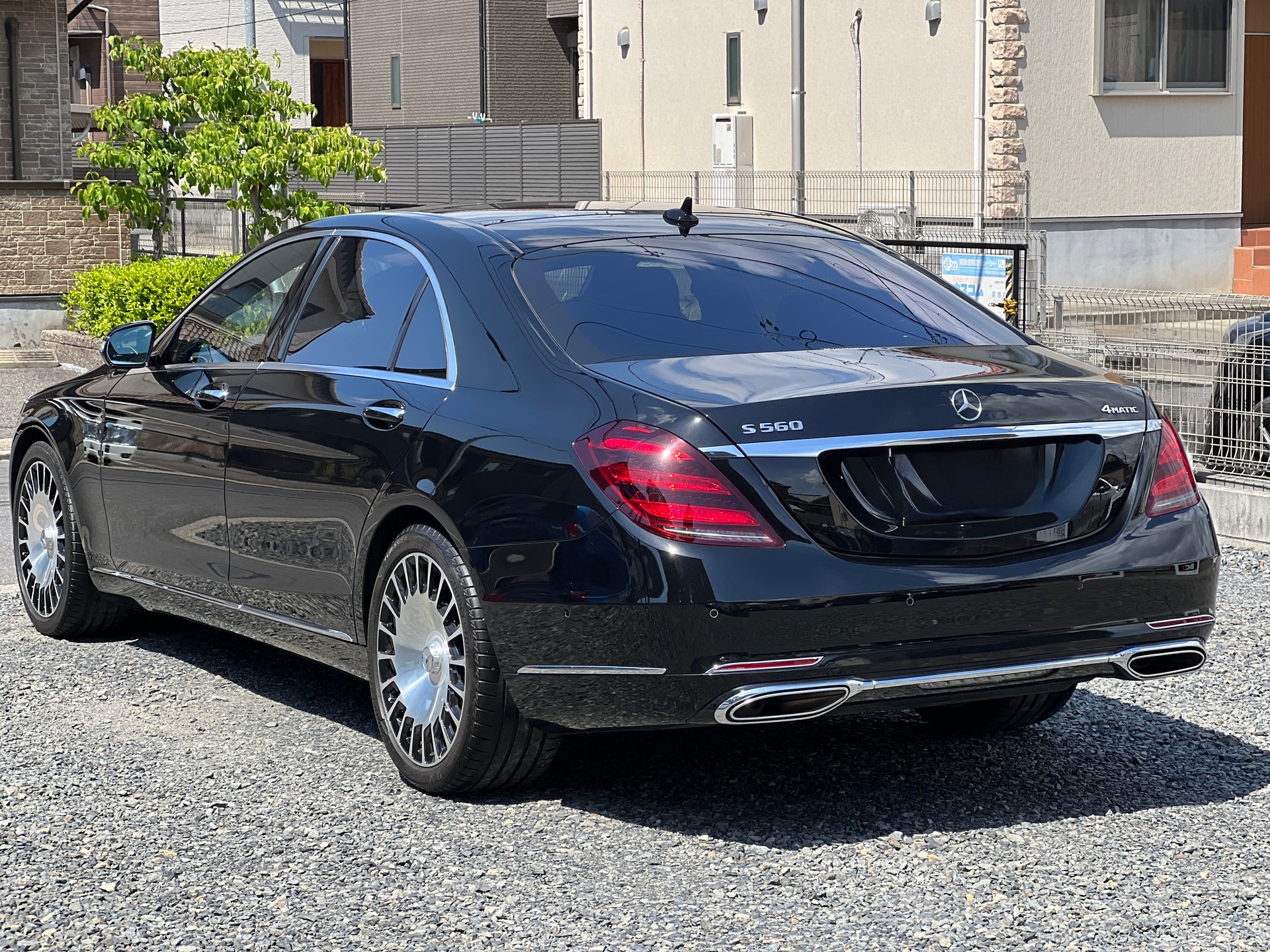 MERCEDES-BENZ S 560 L 4Matic 9G-Tronic-showroom-element-2