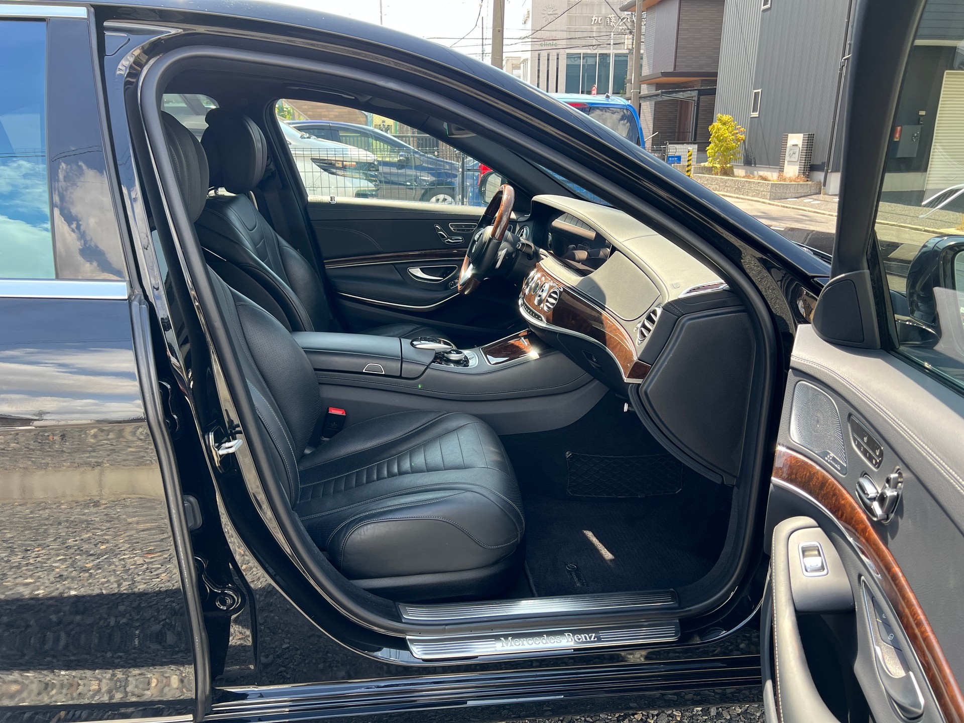 MERCEDES-BENZ S 560 L 4Matic 9G-Tronic-image-19