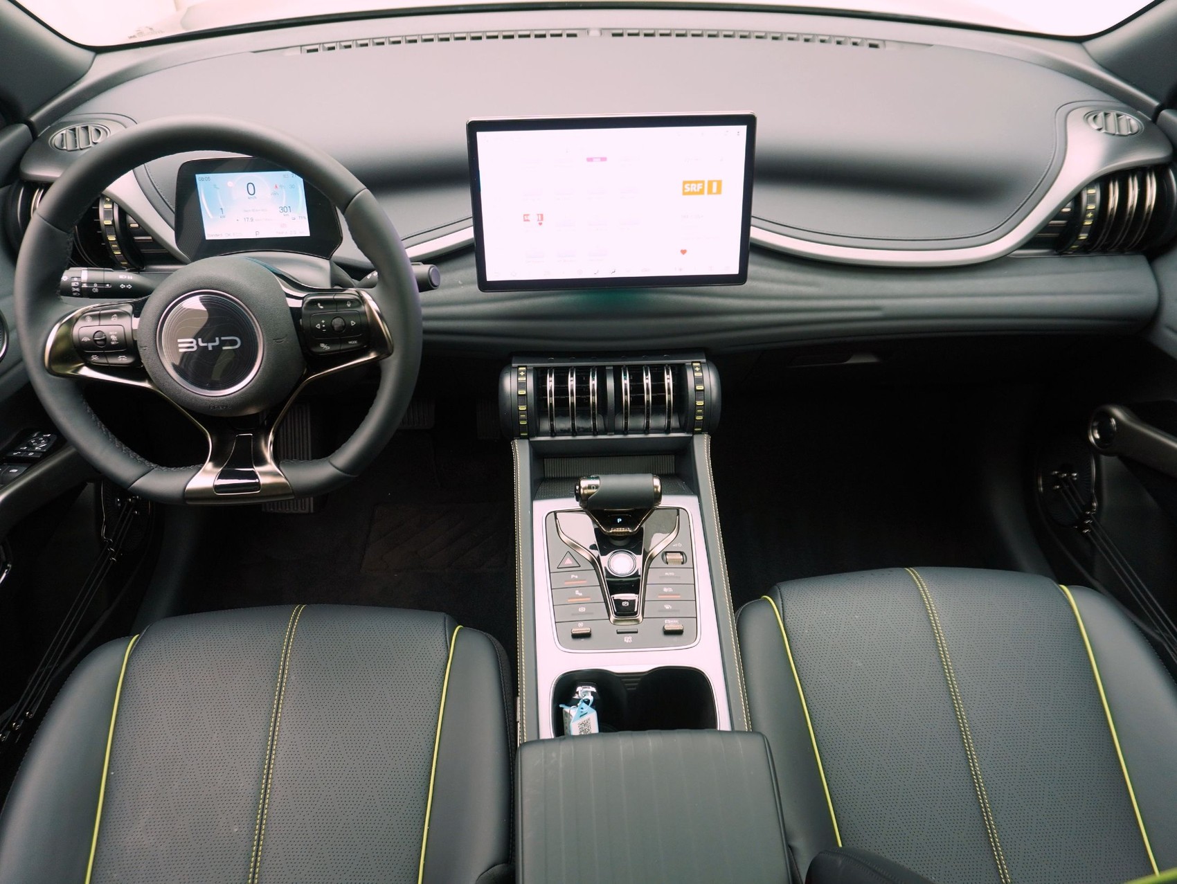 BYD Atto 3-image-16