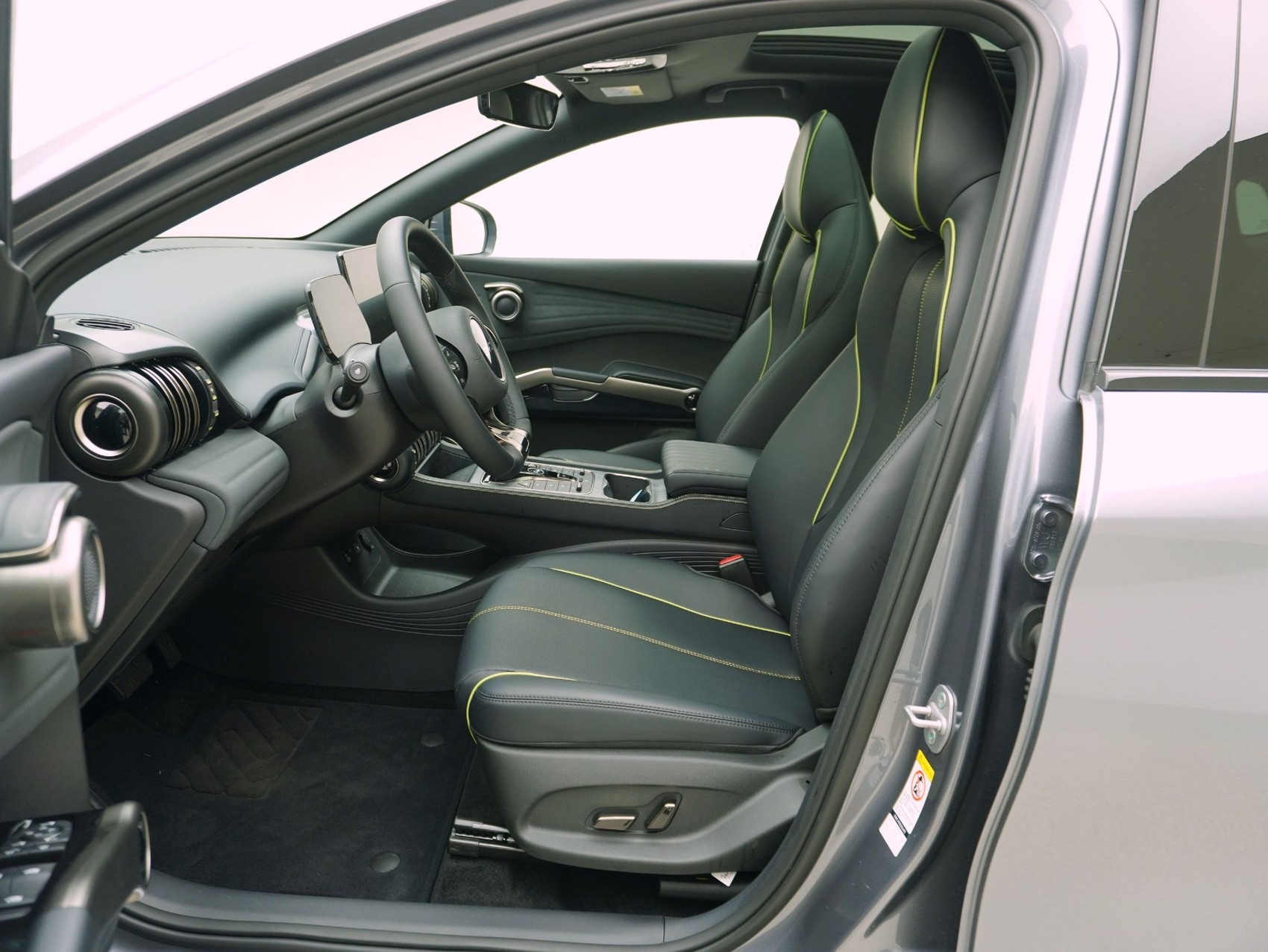 BYD Atto 3-image-10