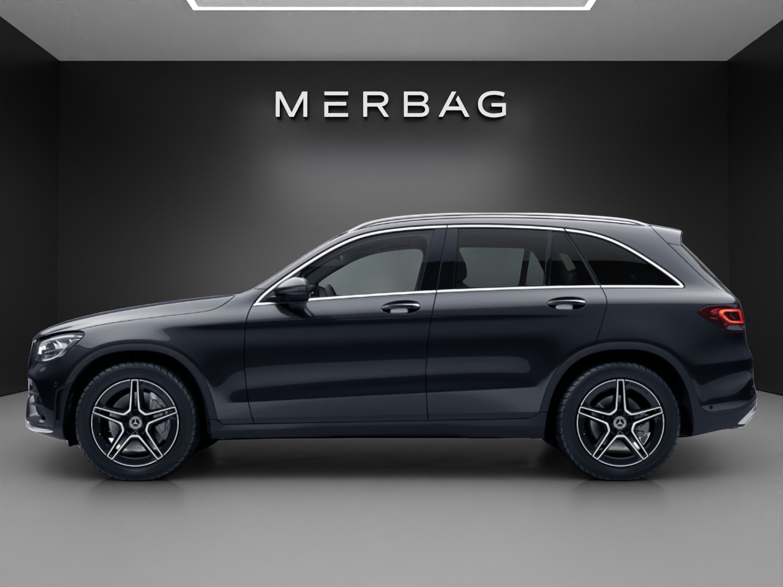 MERCEDES-BENZ GLC 220 d AMG Line 4Matic 9G-Tronic-image-2