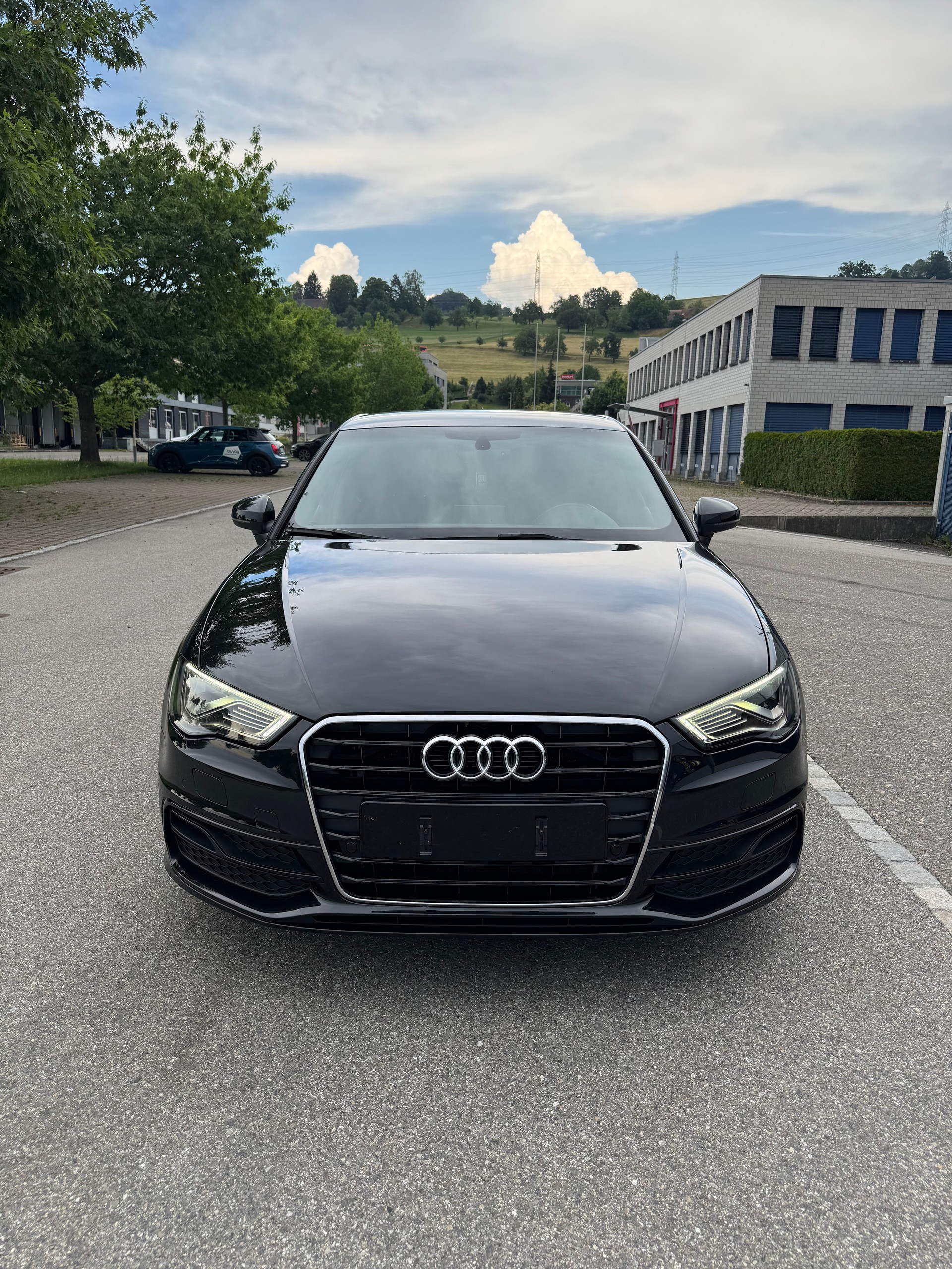 AUDI A3 Sportback 1.8 S Line-image-3
