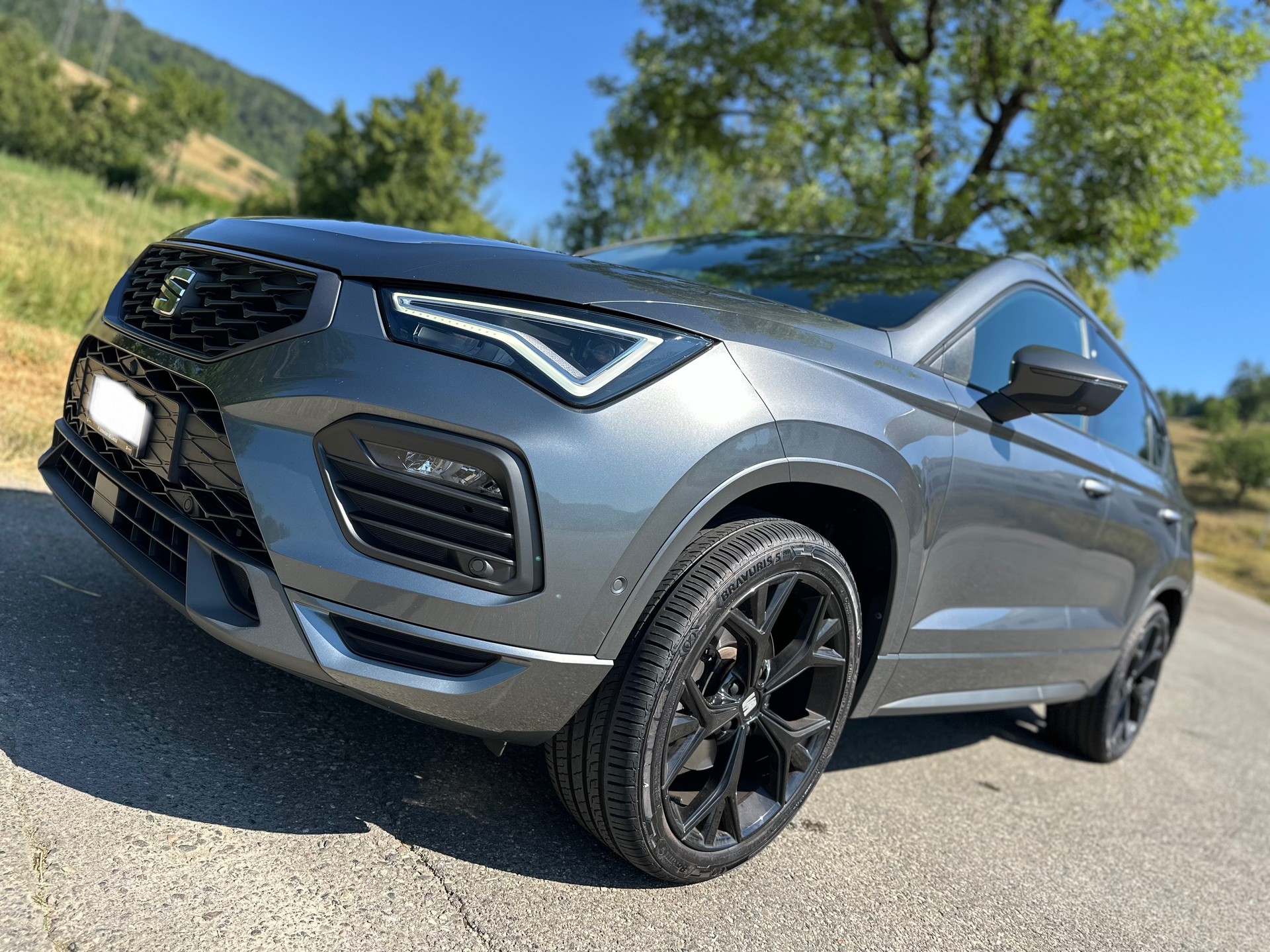 SEAT 2.0 TSI Hola FR 4Drive DSG-image-1