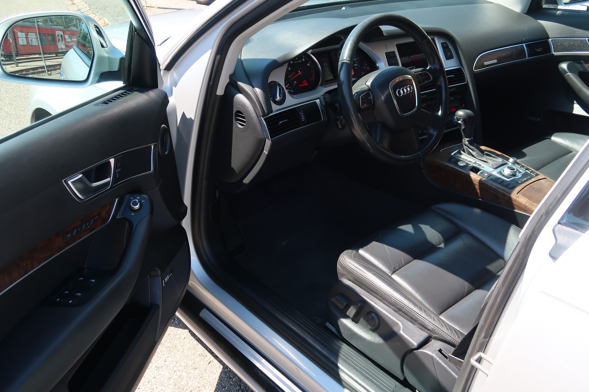 AUDI A6 Limousine 3.0 TFSI quattro tiptronic-image-8