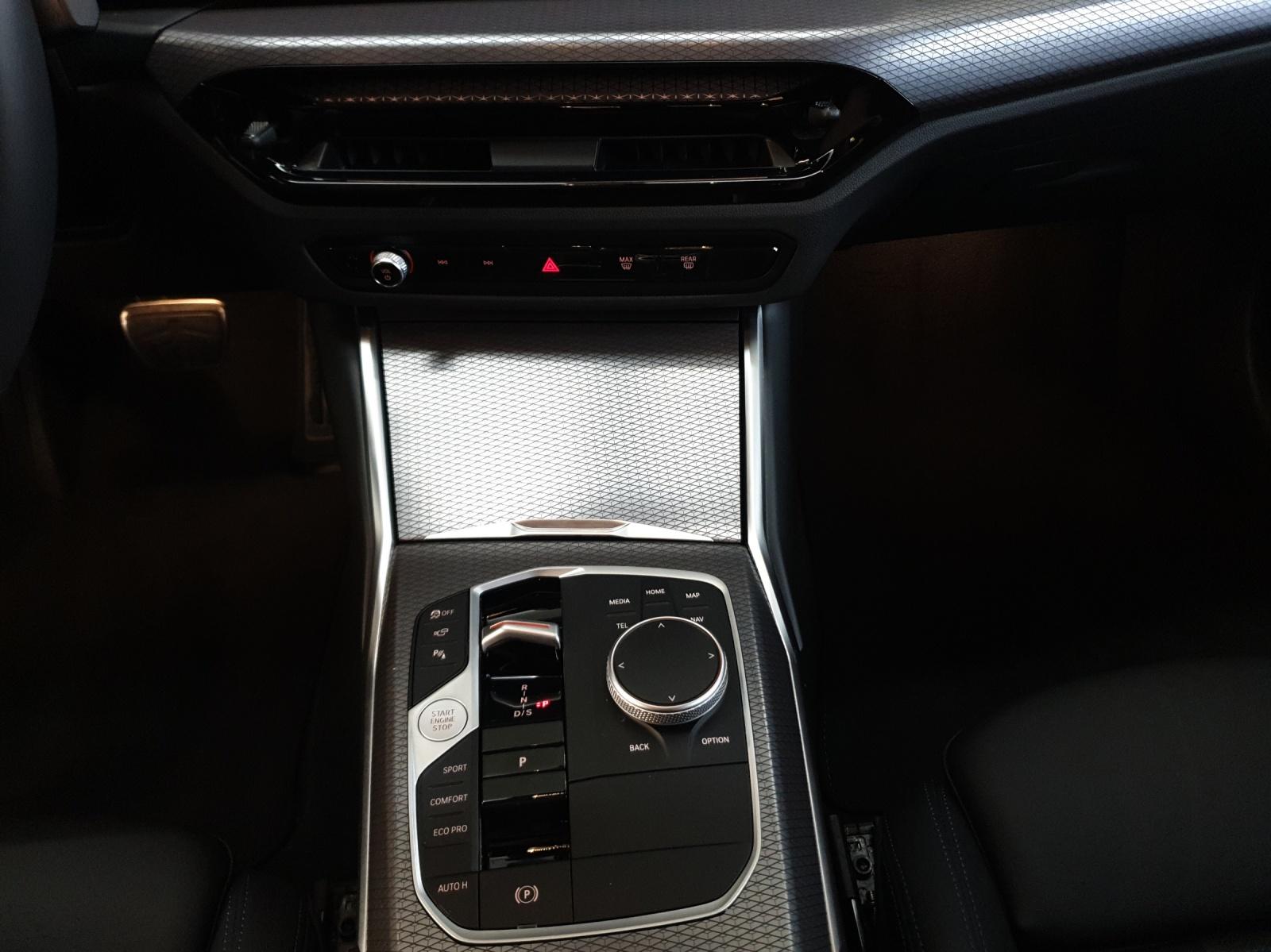 BMW 320d xDrive SAG-image-20
