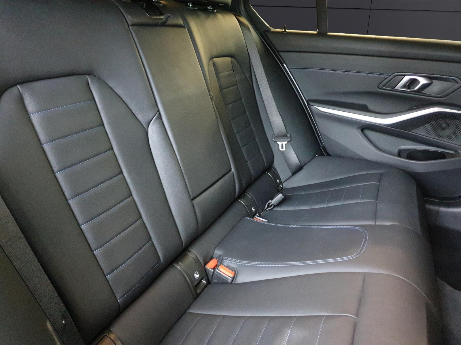 BMW 320d xDrive SAG-image-13