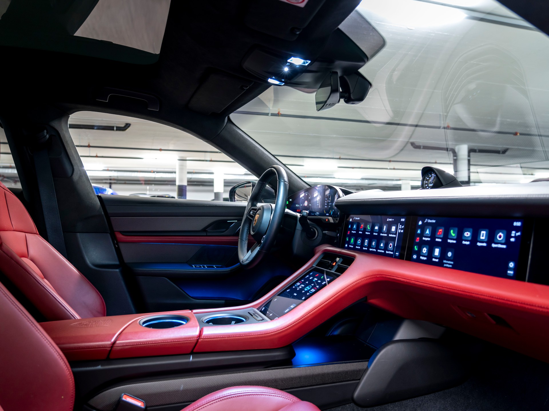PORSCHE Taycan Turbo-image-23