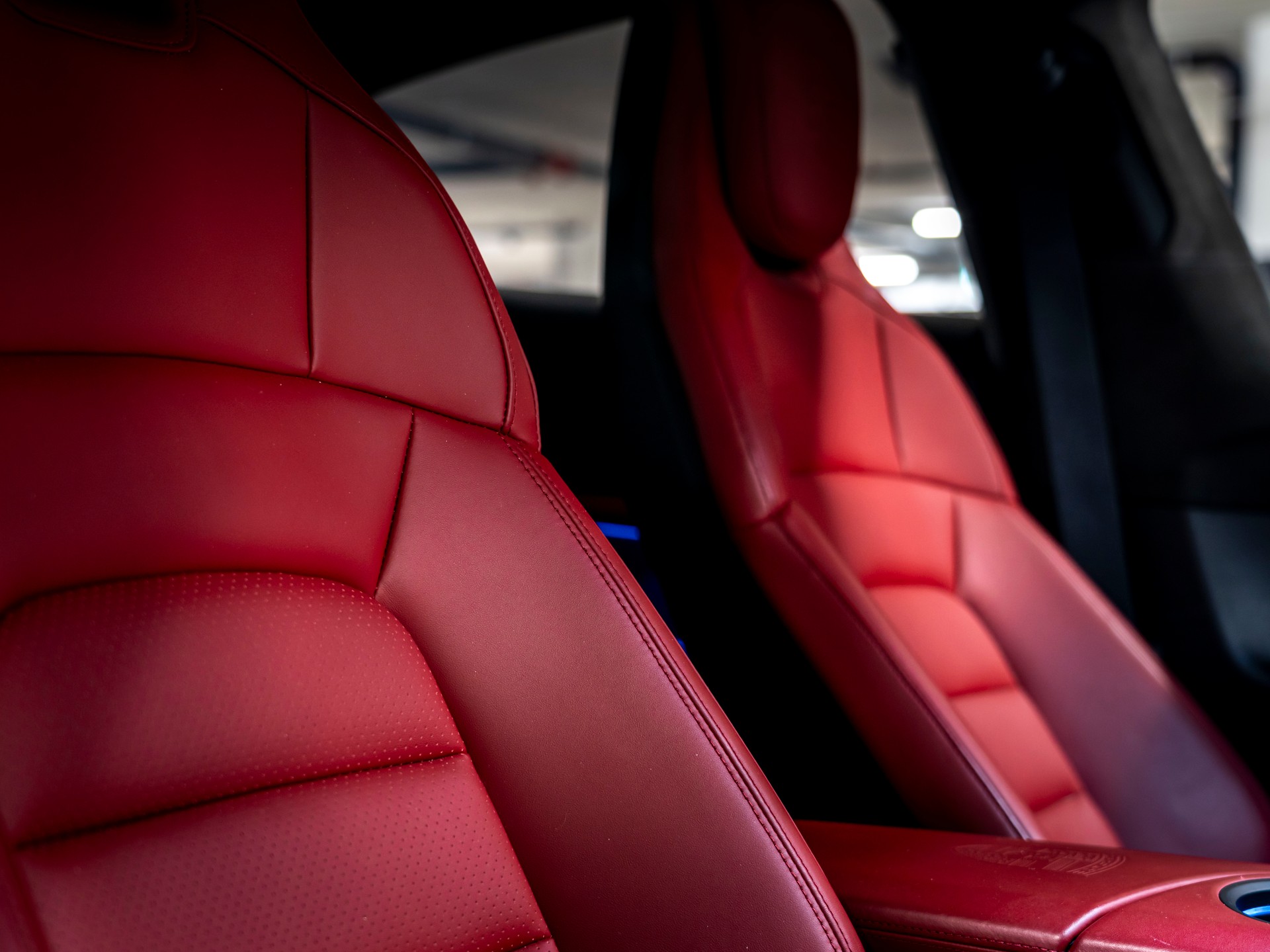 PORSCHE Taycan Turbo-image-25