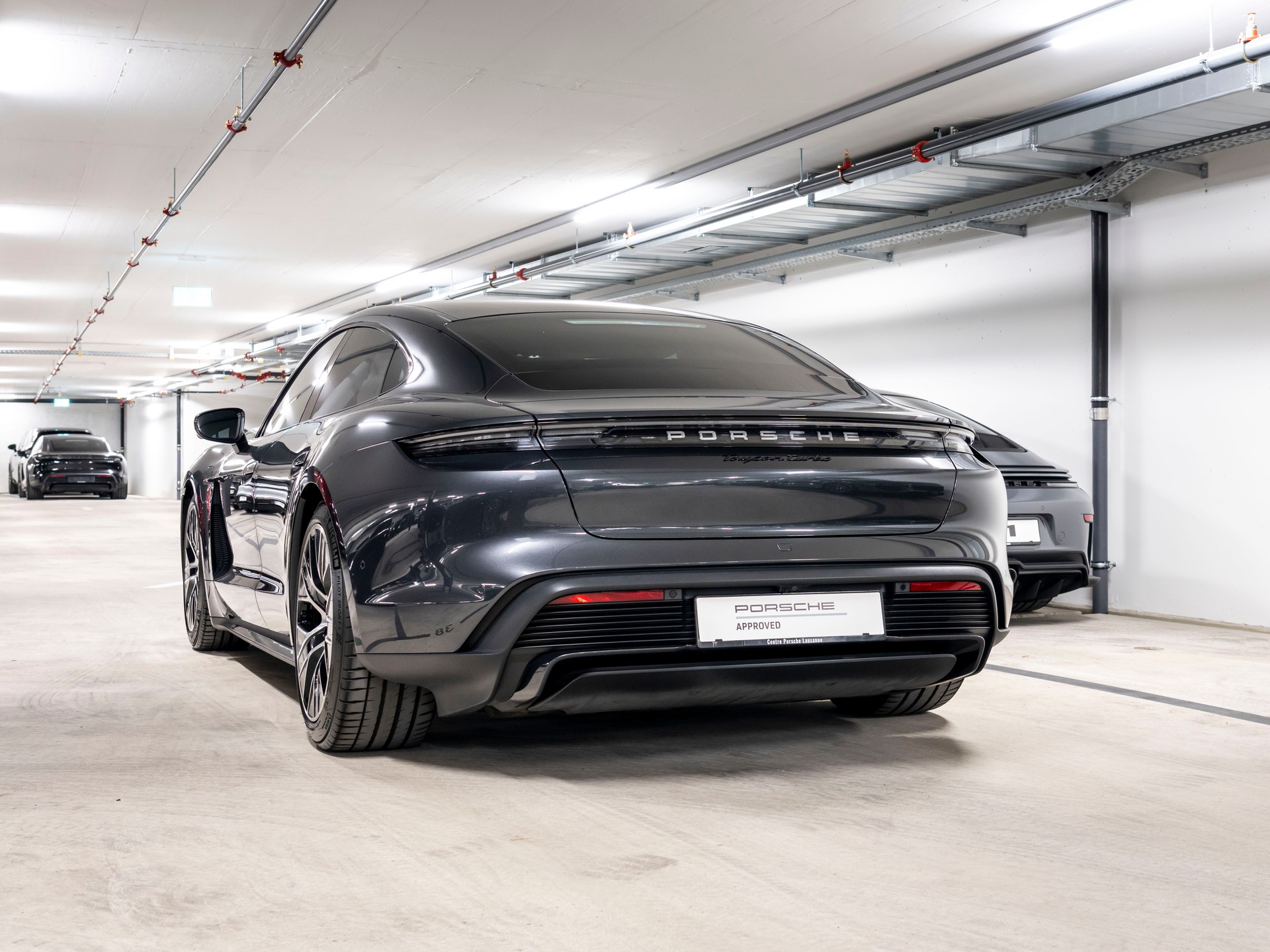 PORSCHE Taycan Turbo-image-2