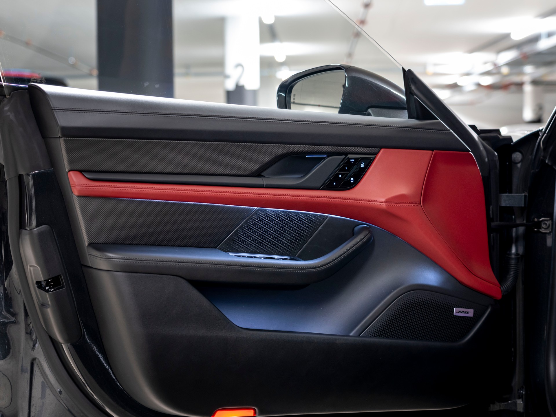PORSCHE Taycan Turbo-image-20