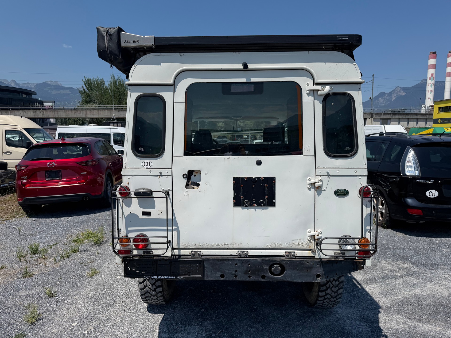 LAND ROVER Defender 110 SW électrique-image-6