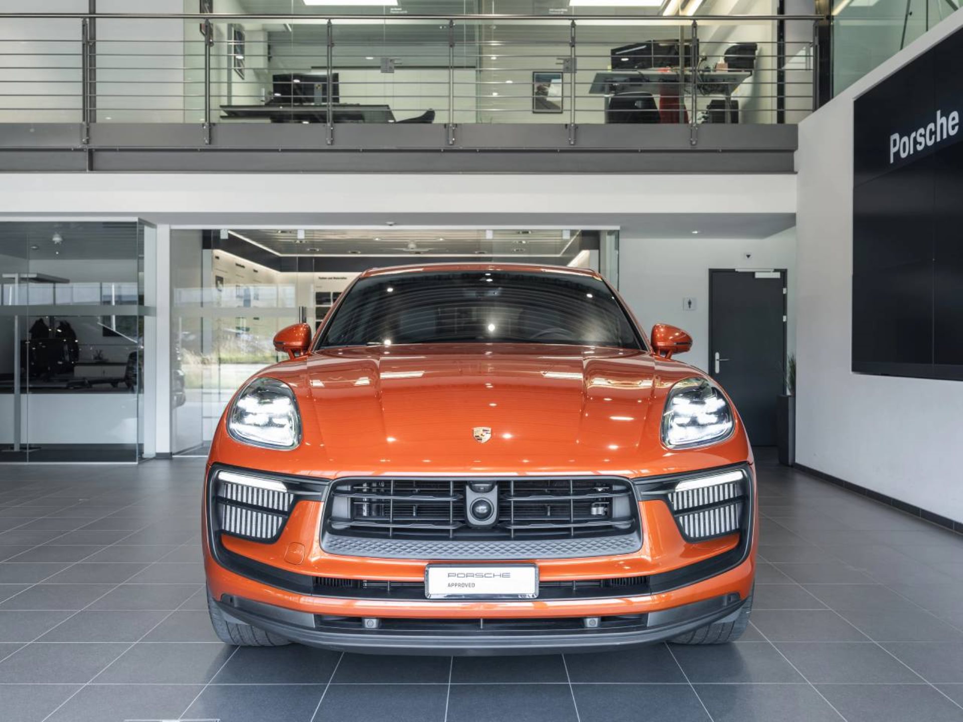 PORSCHE Macan S-image-8