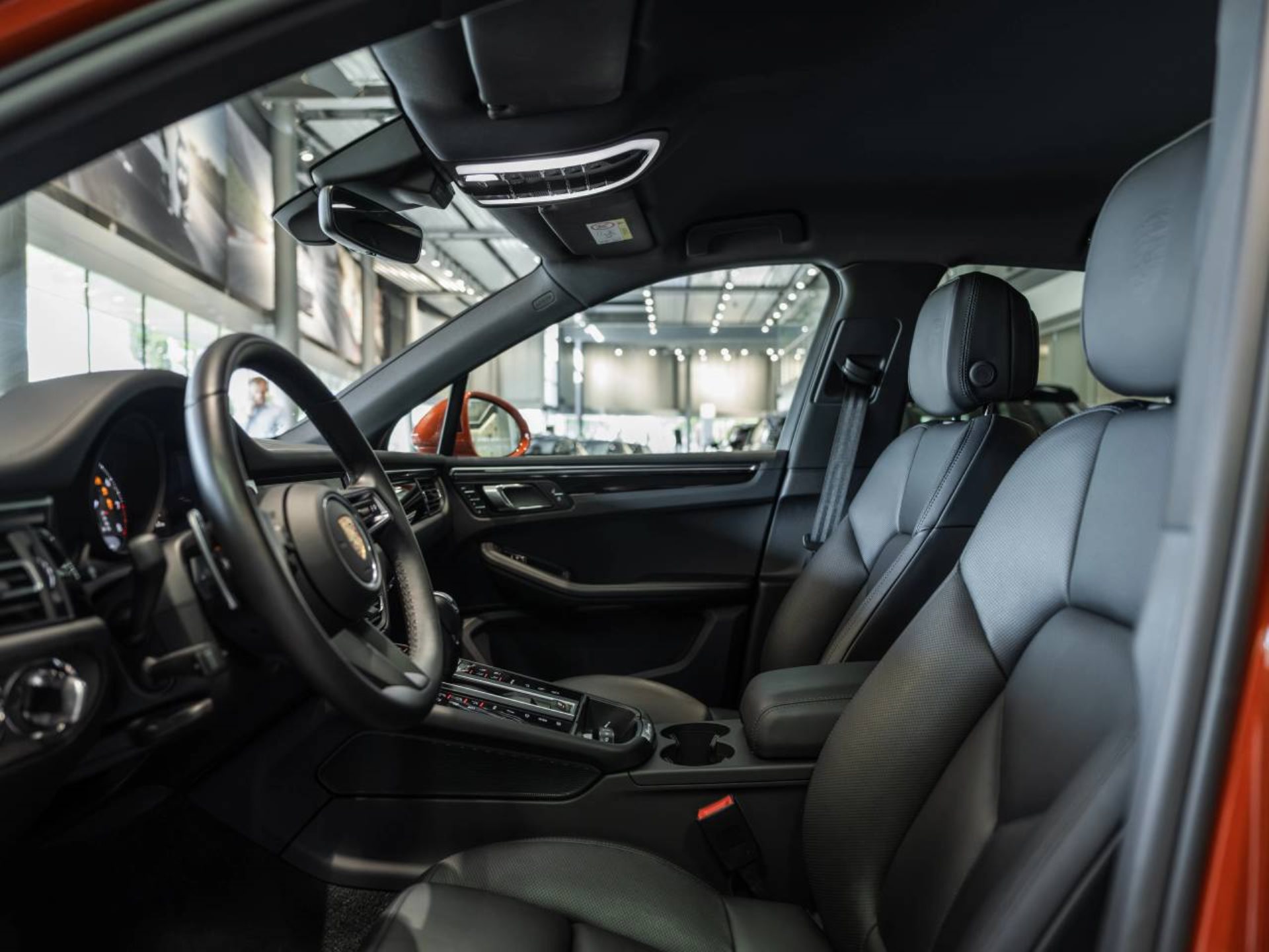 PORSCHE Macan S-image-3