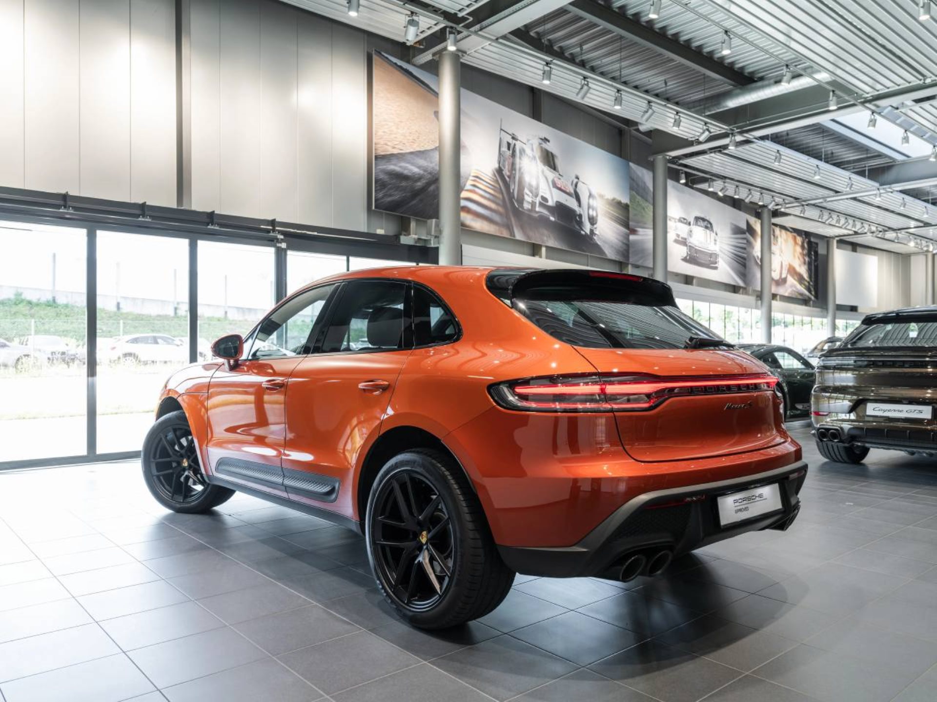 PORSCHE Macan S-image-6