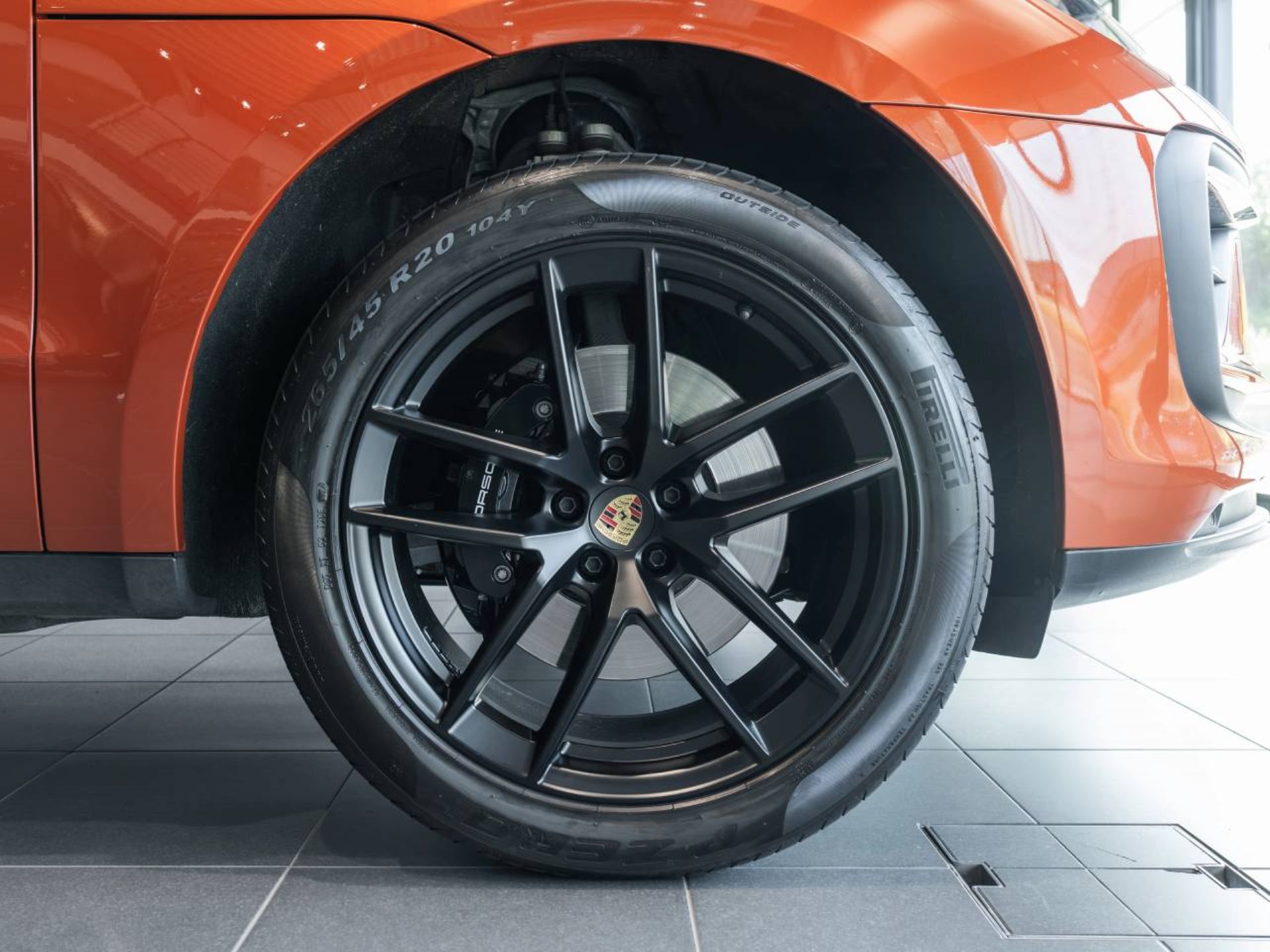 PORSCHE Macan S-image-31