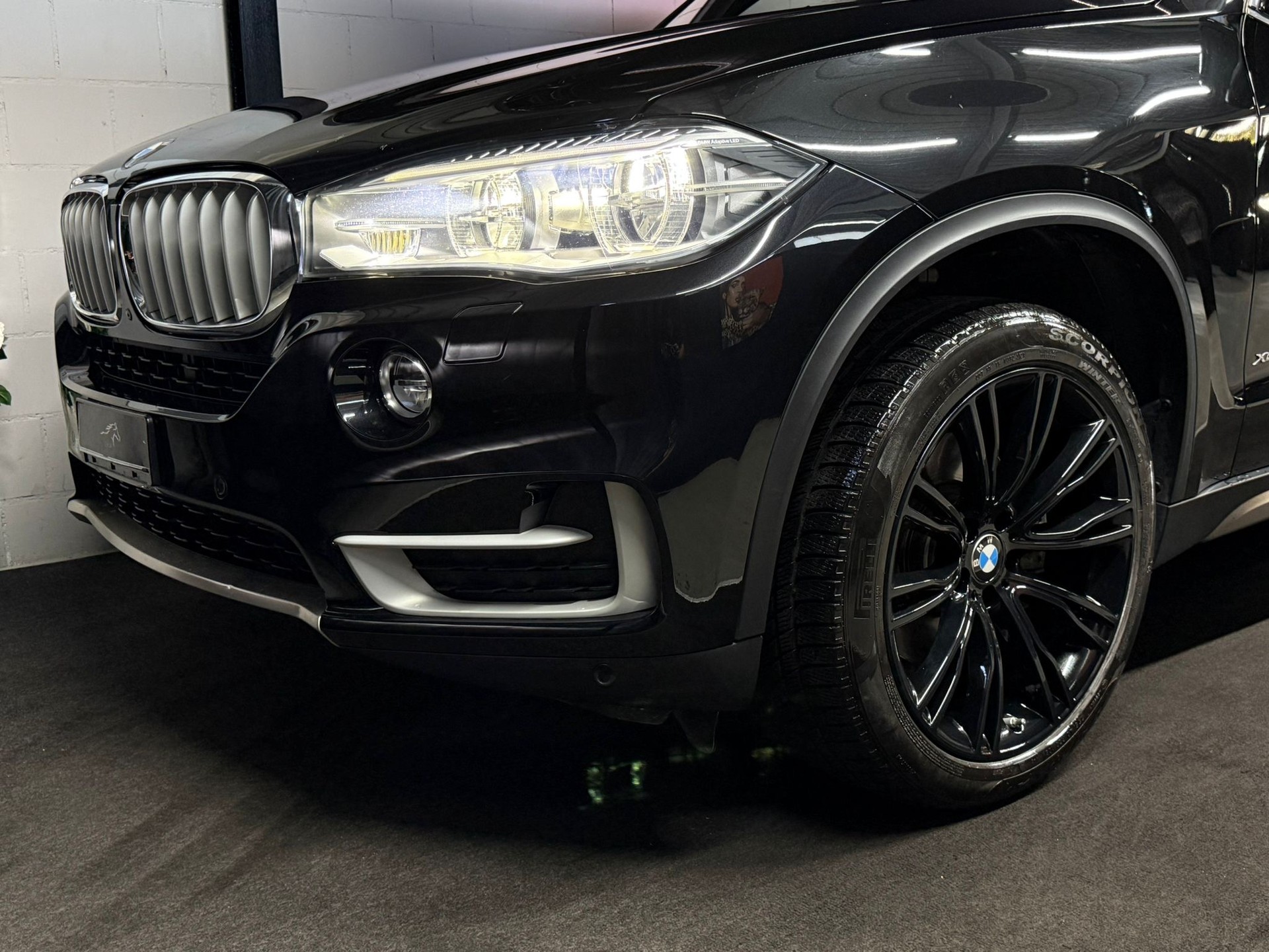 BMW X5 xDrive 40d Steptronic / 7 Plätze / Anhängerkupplung-image-2