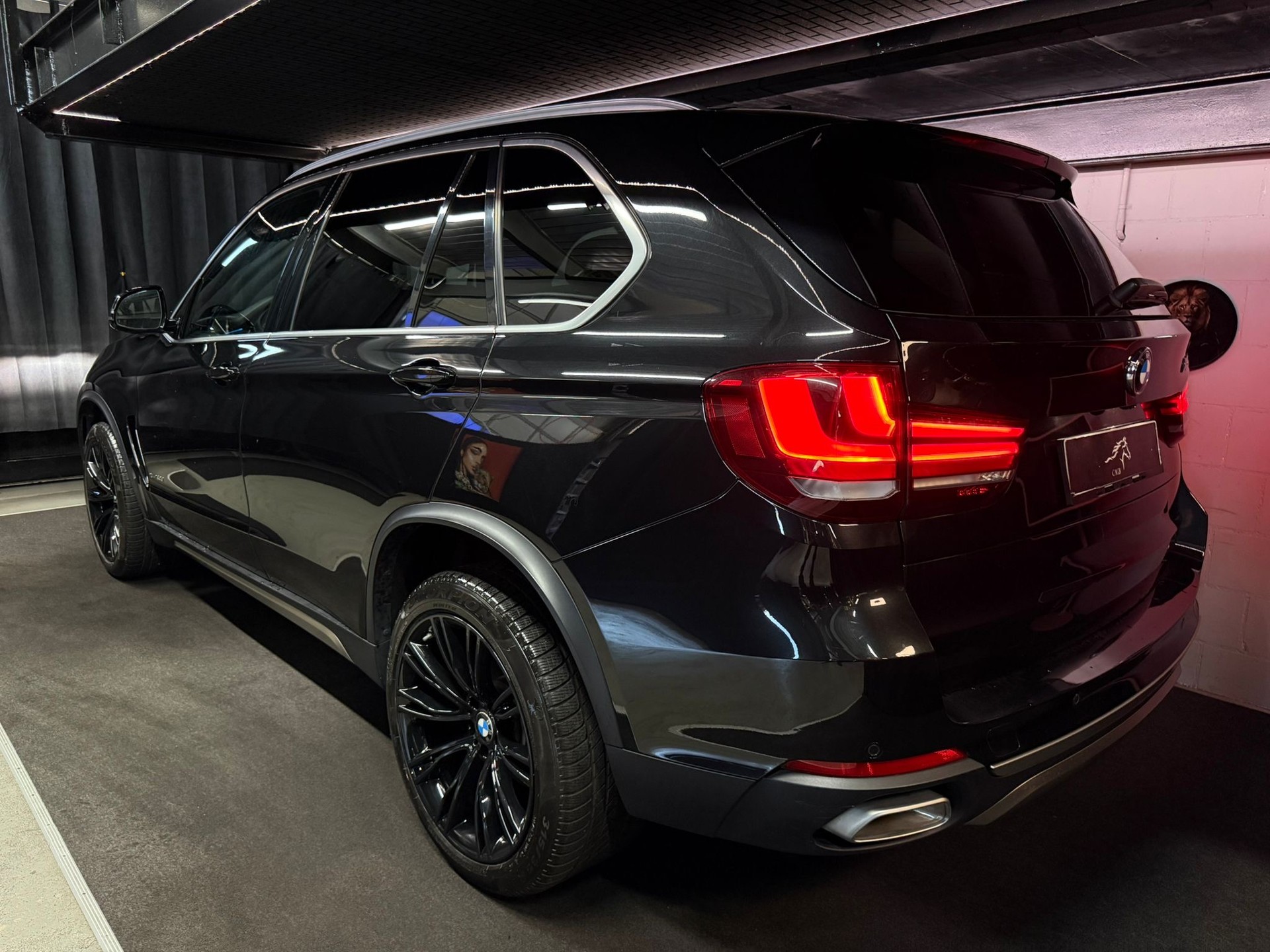 BMW X5 xDrive 40d Steptronic / 7 Plätze / Anhängerkupplung-image-5