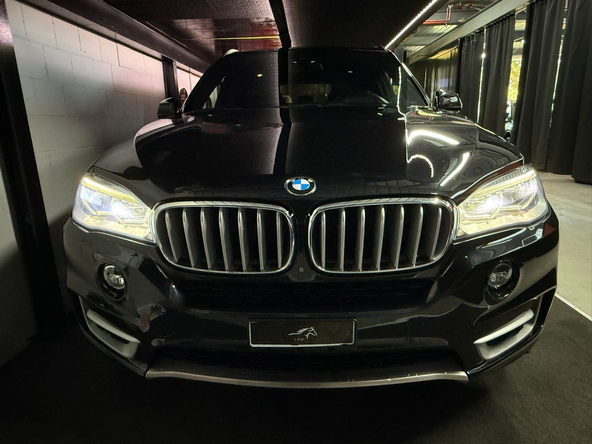 BMW X5 xDrive 40d Steptronic / 7 Plätze / Anhängerkupplung-image-3