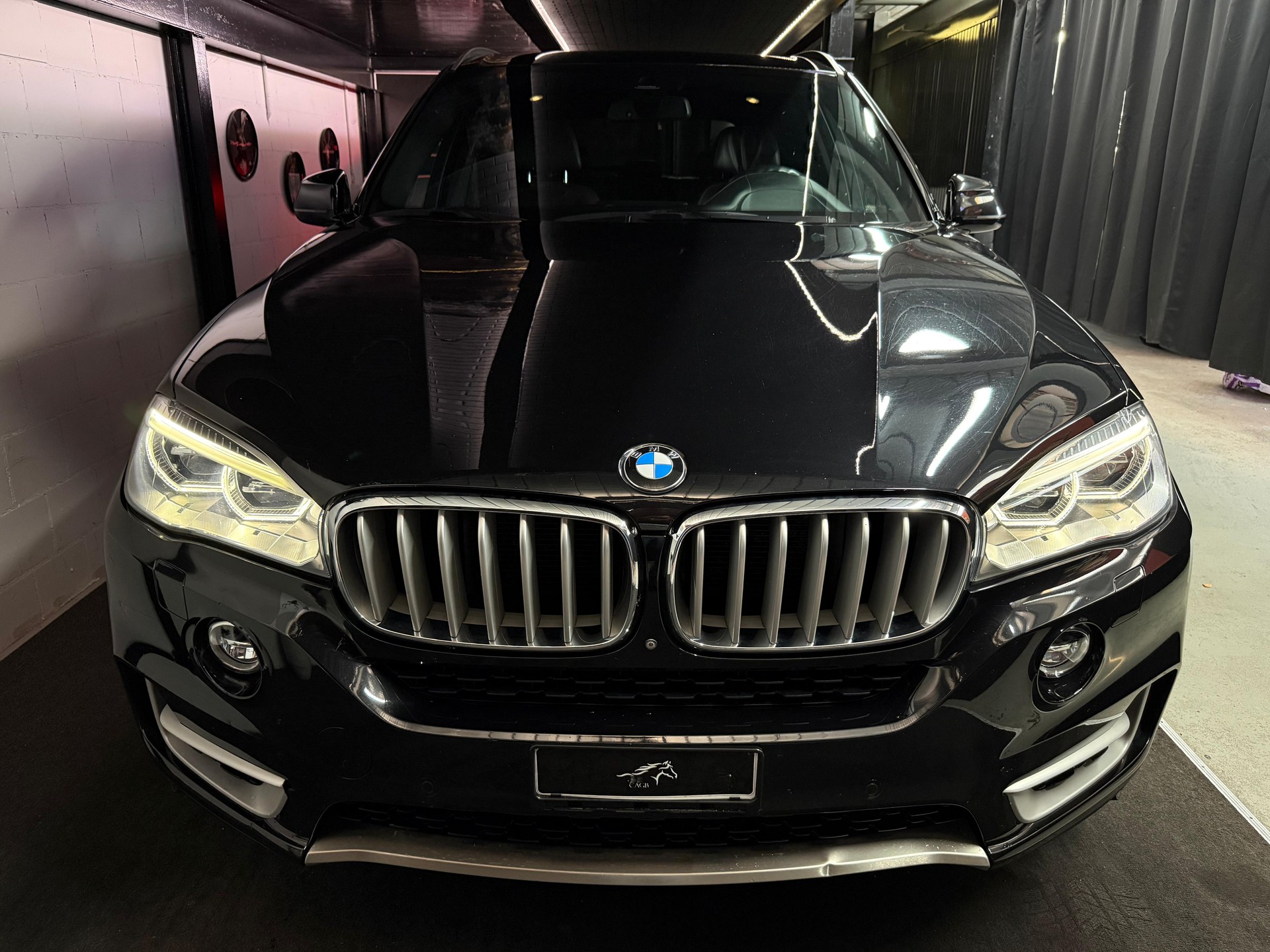 BMW X5 xDrive 40d Steptronic / 7 Plätze / Anhängerkupplung-image-7
