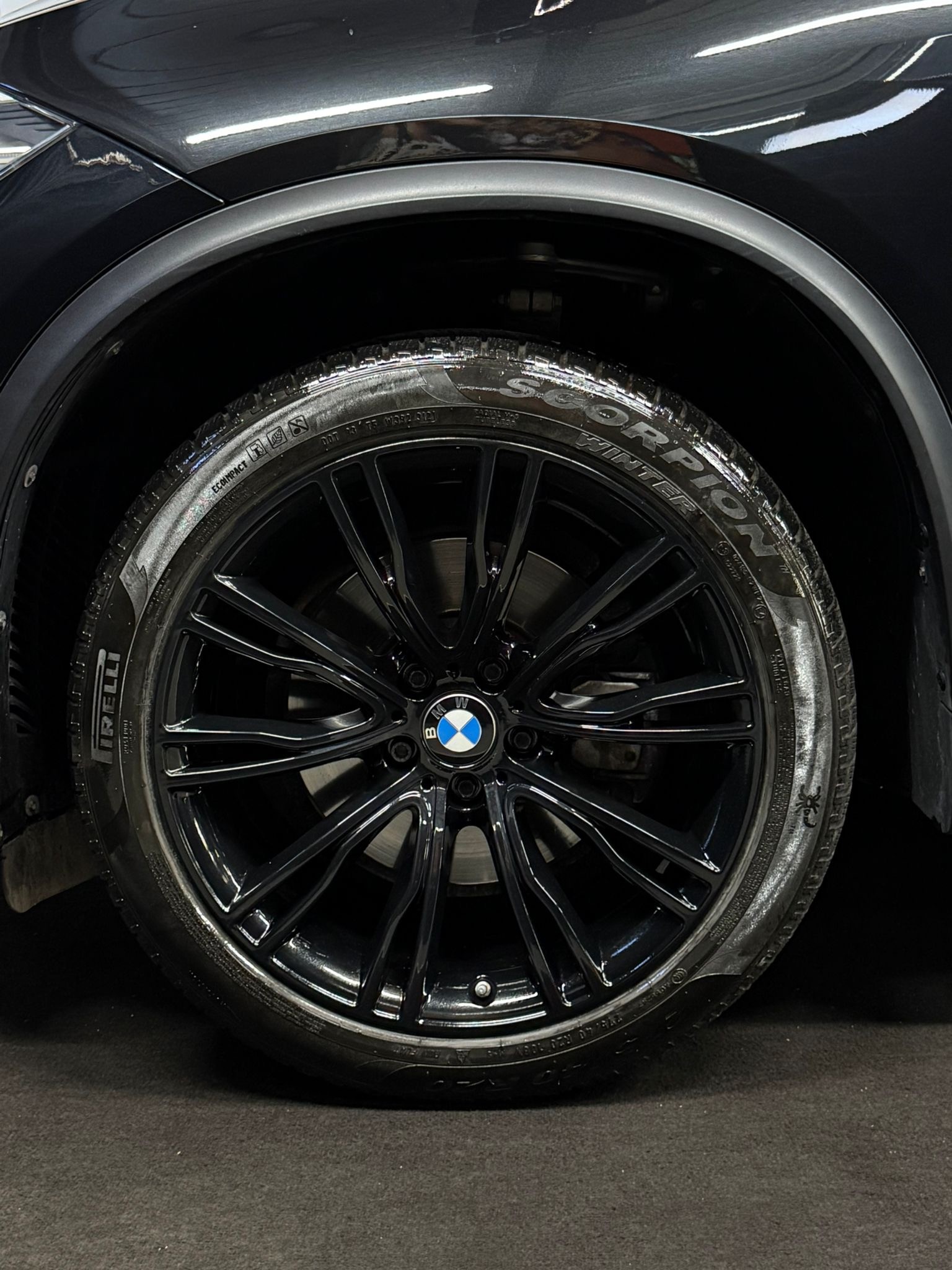 BMW X5 xDrive 40d Steptronic / 7 Plätze / Anhängerkupplung-image-9