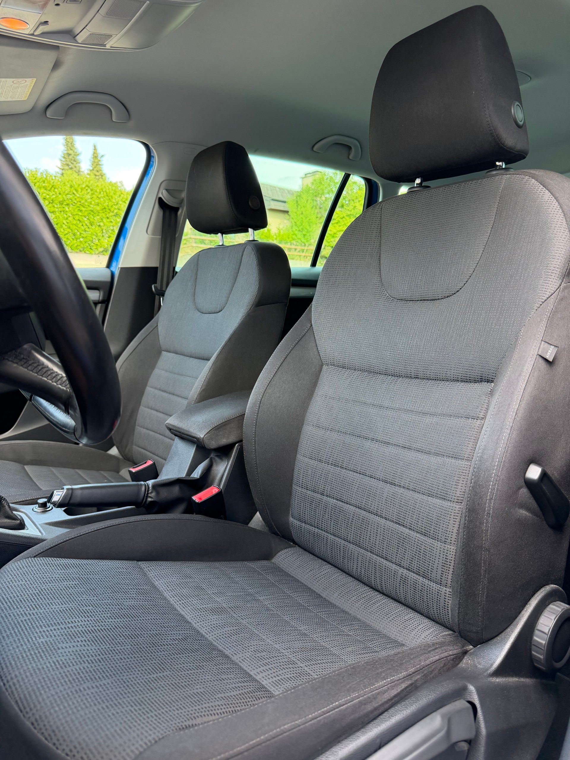 SKODA Octavia Combi 1.8 TSI Elegance DSG-image-6