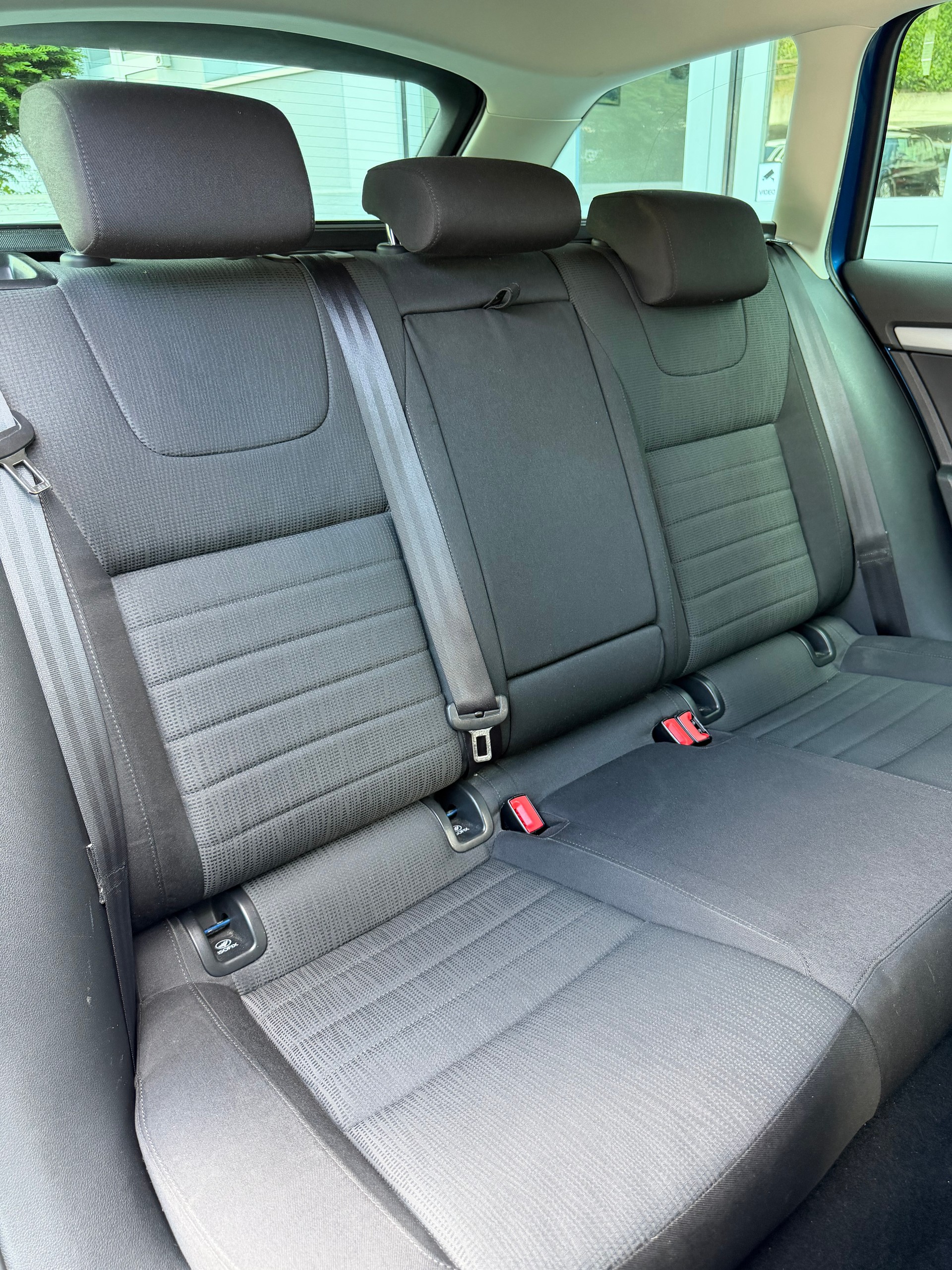 SKODA Octavia Combi 1.8 TSI Elegance DSG-image-10