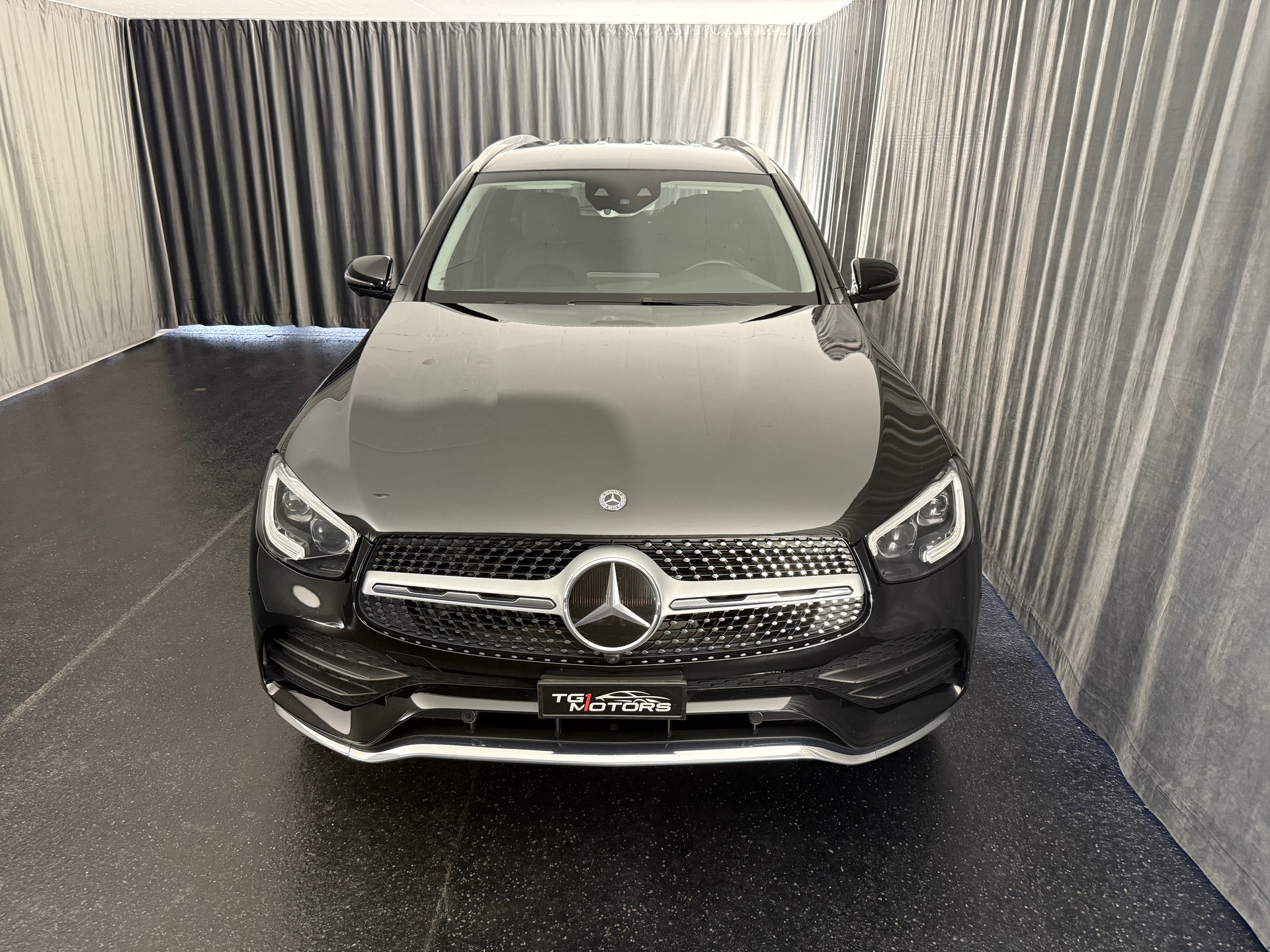 MERCEDES-BENZ GLC 220 d AMG Line 4Matic 9G-Tronic-image-1