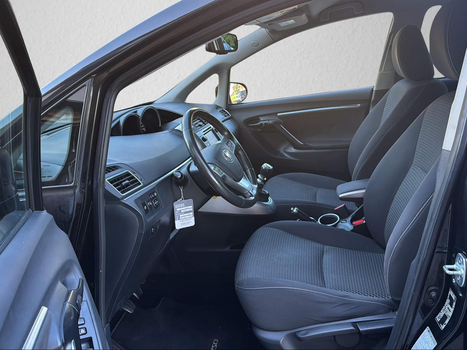 TOYOTA Verso 1.8 VVT-i Trend 7P-image-2