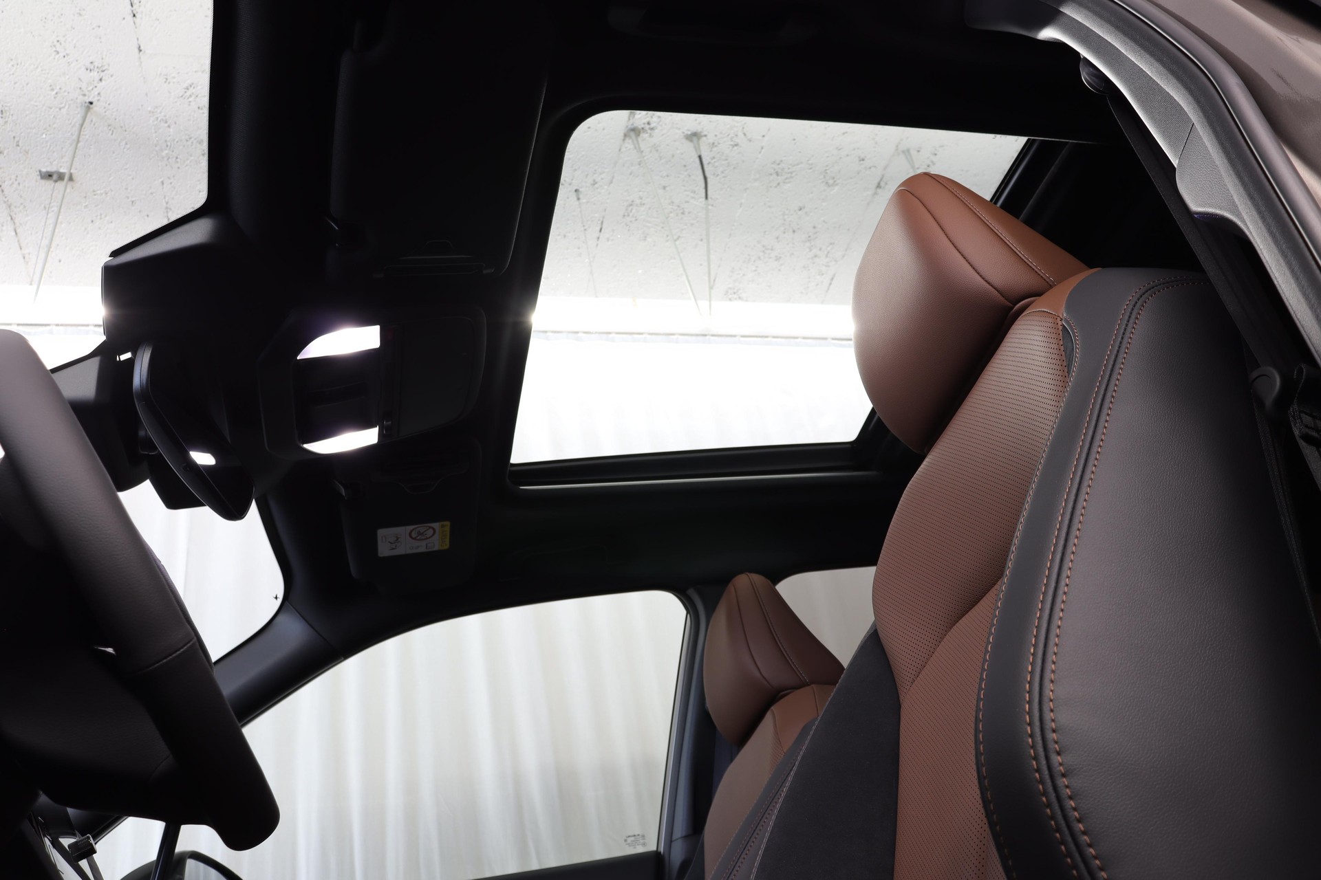 SUBARU Forester Station 2.0i e-Boxer Luxury-image-3
