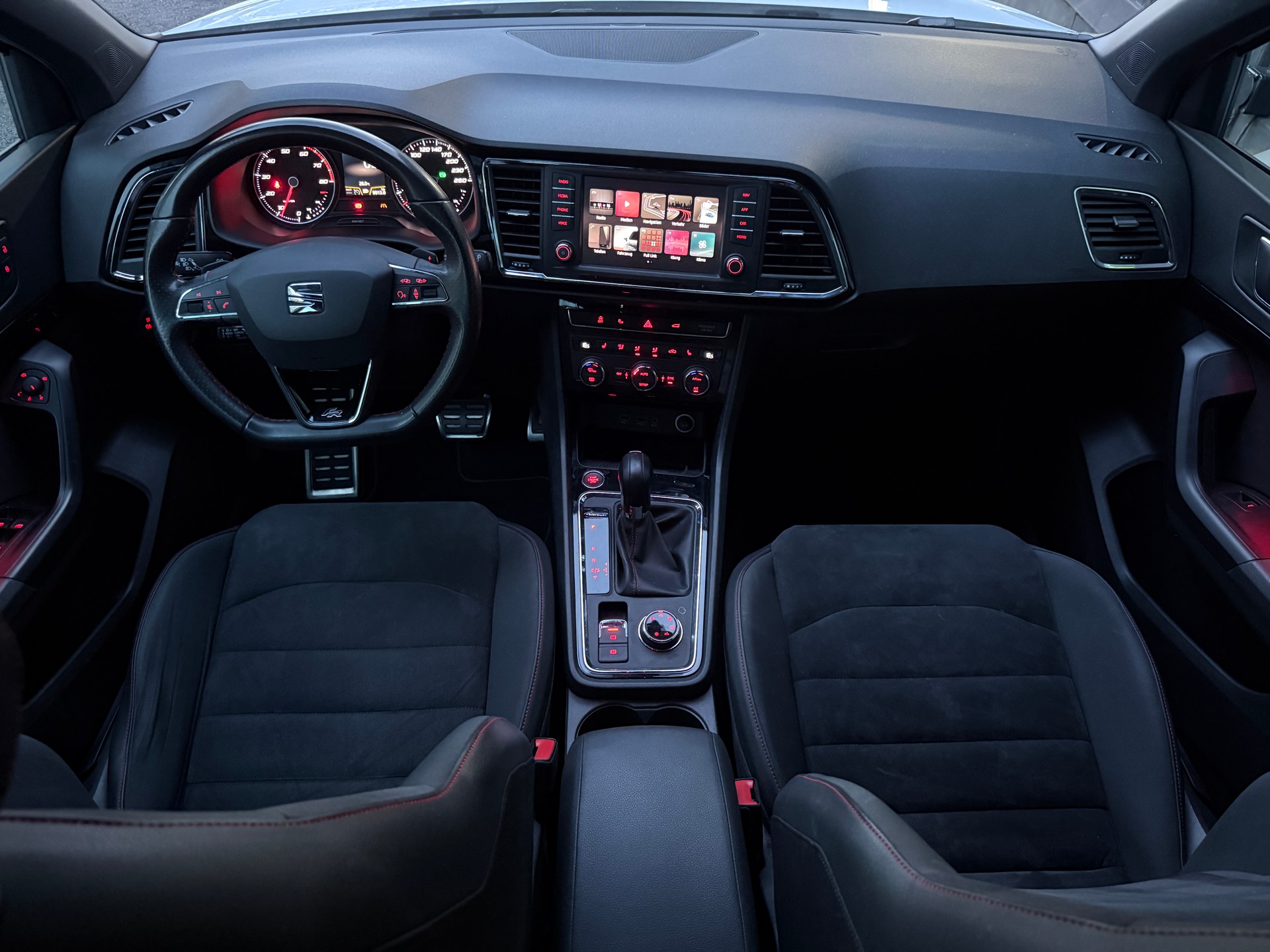 SEAT SEAT Ateca FR 2.0 TSI EVO 4Drive DSG | AHK |Frisch MFK | Frisch Service | 12 Monate Garantie | 8-fach bereift-image-9
