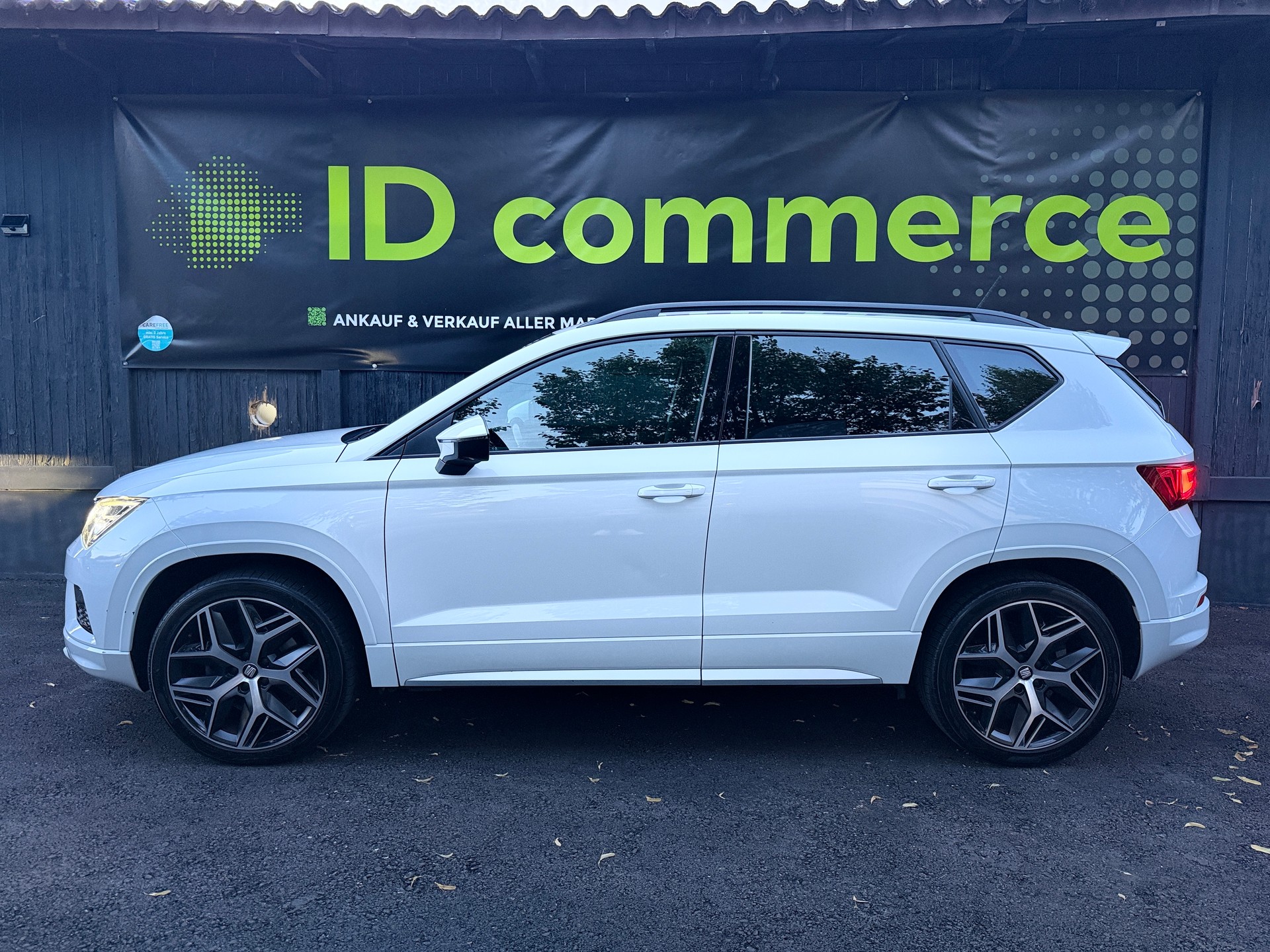 SEAT SEAT Ateca FR 2.0 TSI EVO 4Drive DSG | AHK |Frisch MFK | Frisch Service | 12 Monate Garantie | 8-fach bereift-image-2
