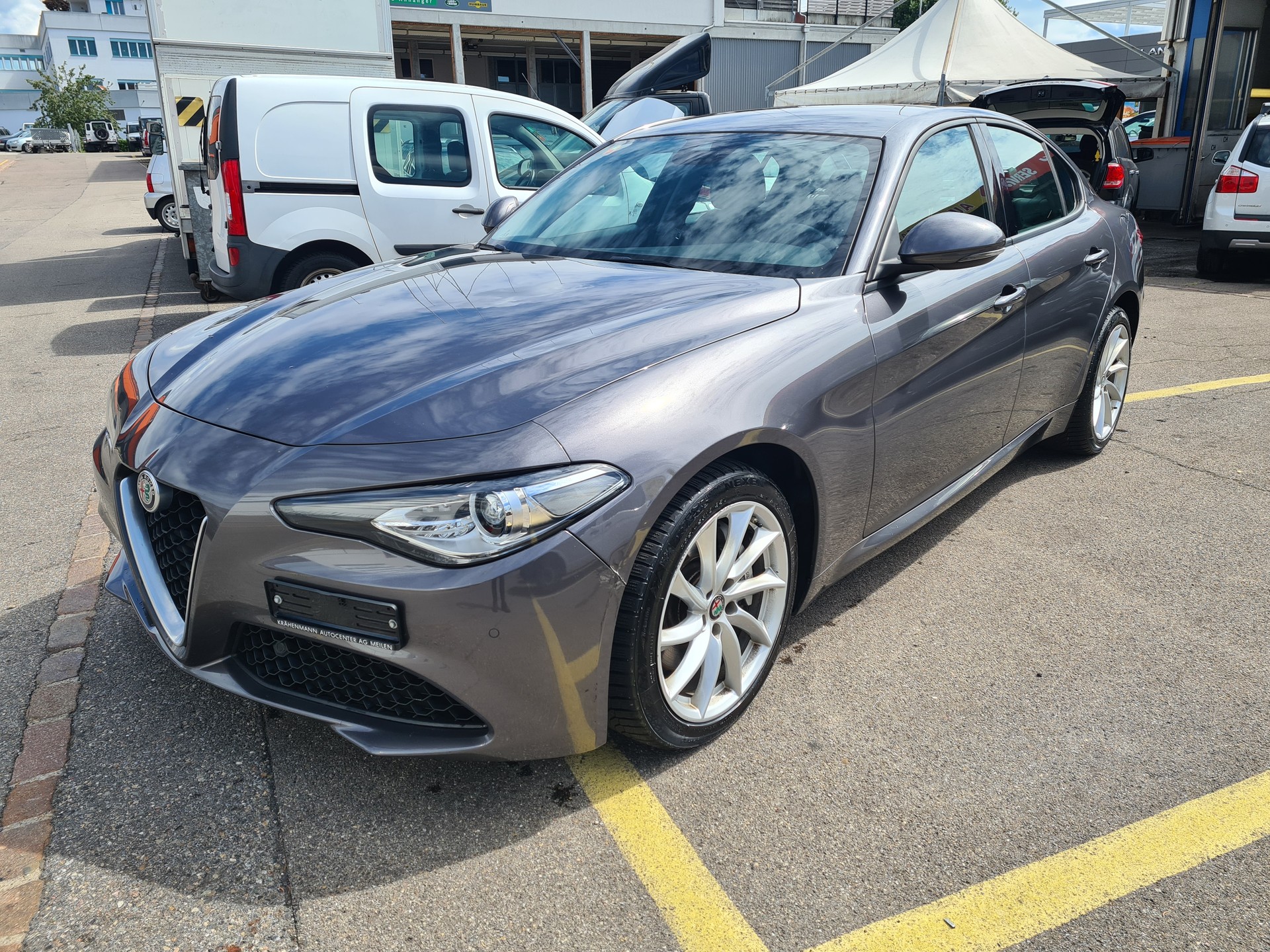 ALFA ROMEO Giulia 2.2 JTDM Business Automatic Q4-image-2