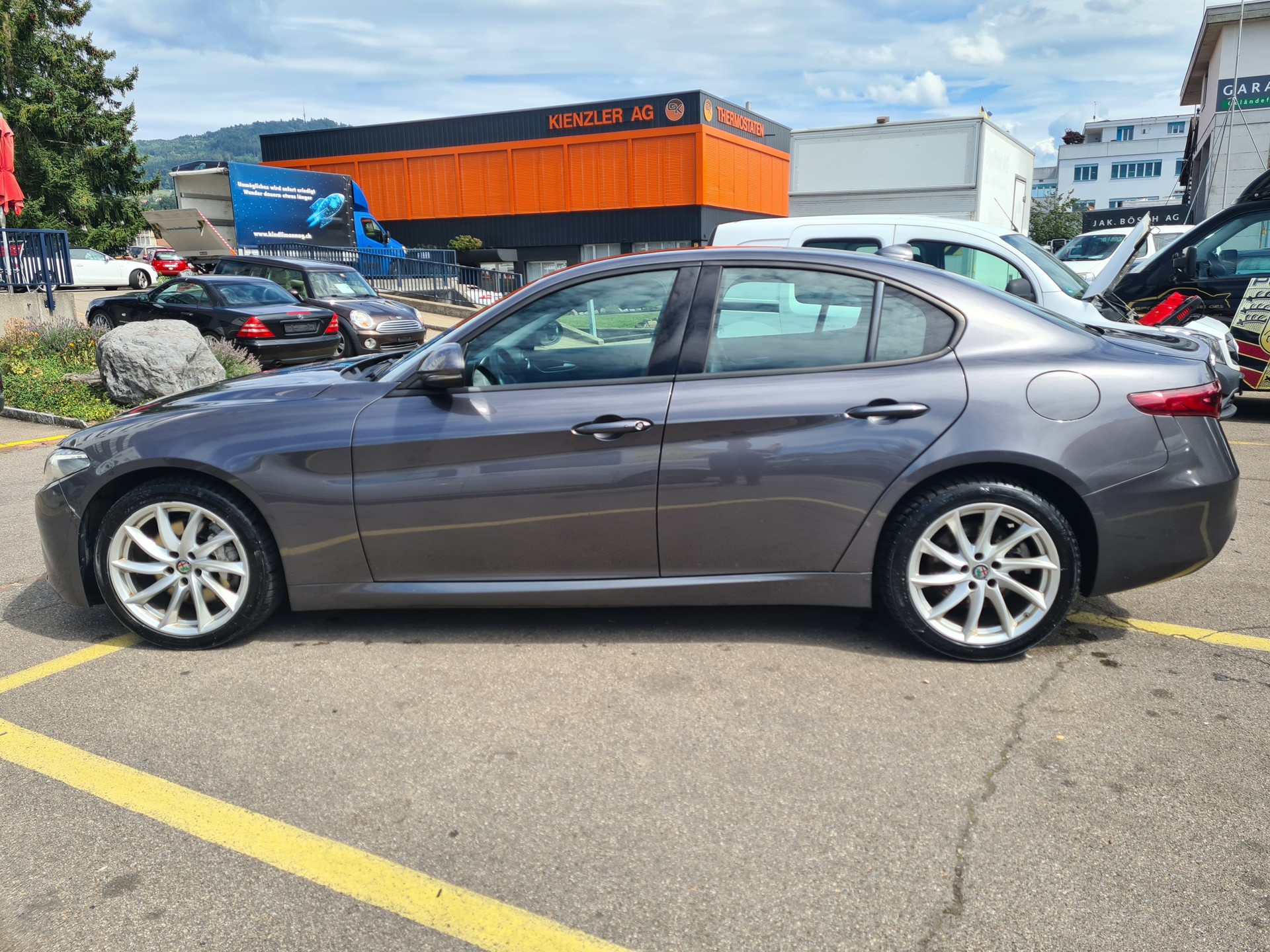ALFA ROMEO Giulia 2.2 JTDM Business Automatic Q4-image-3