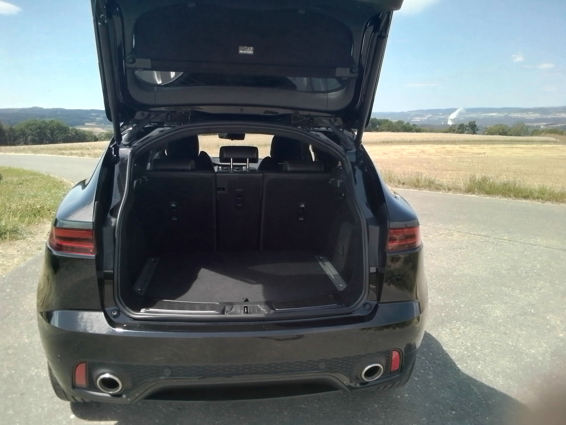 JAGUAR E-Pace 2.0 I4 300 Sport AWD-image-9