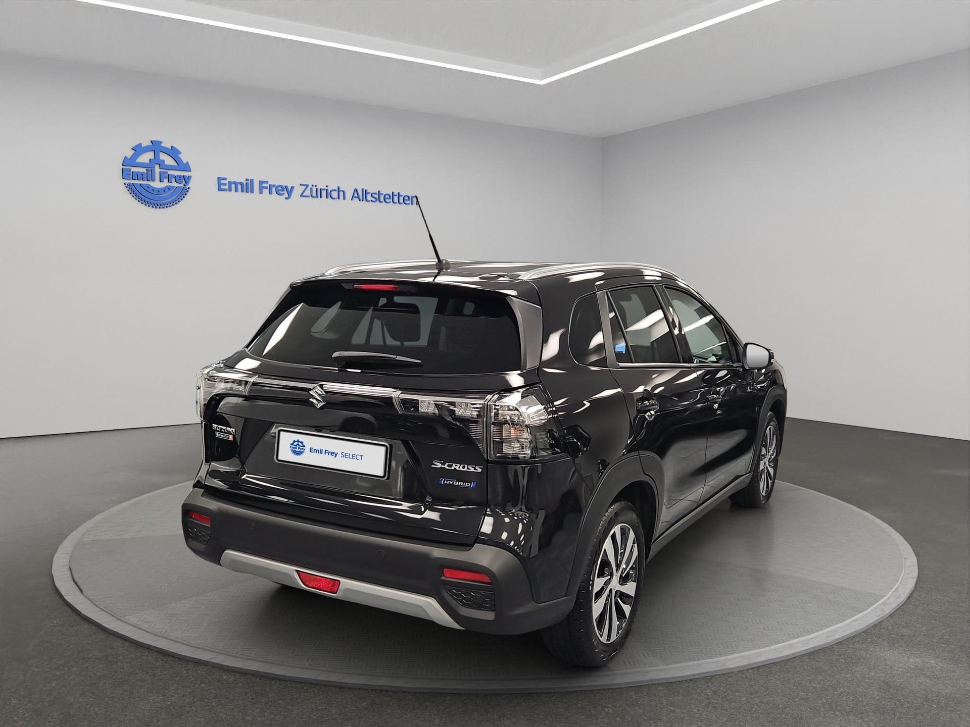 SUZUKI S-Cross 1.5 Compact Top Hybrid 4x4-image-1