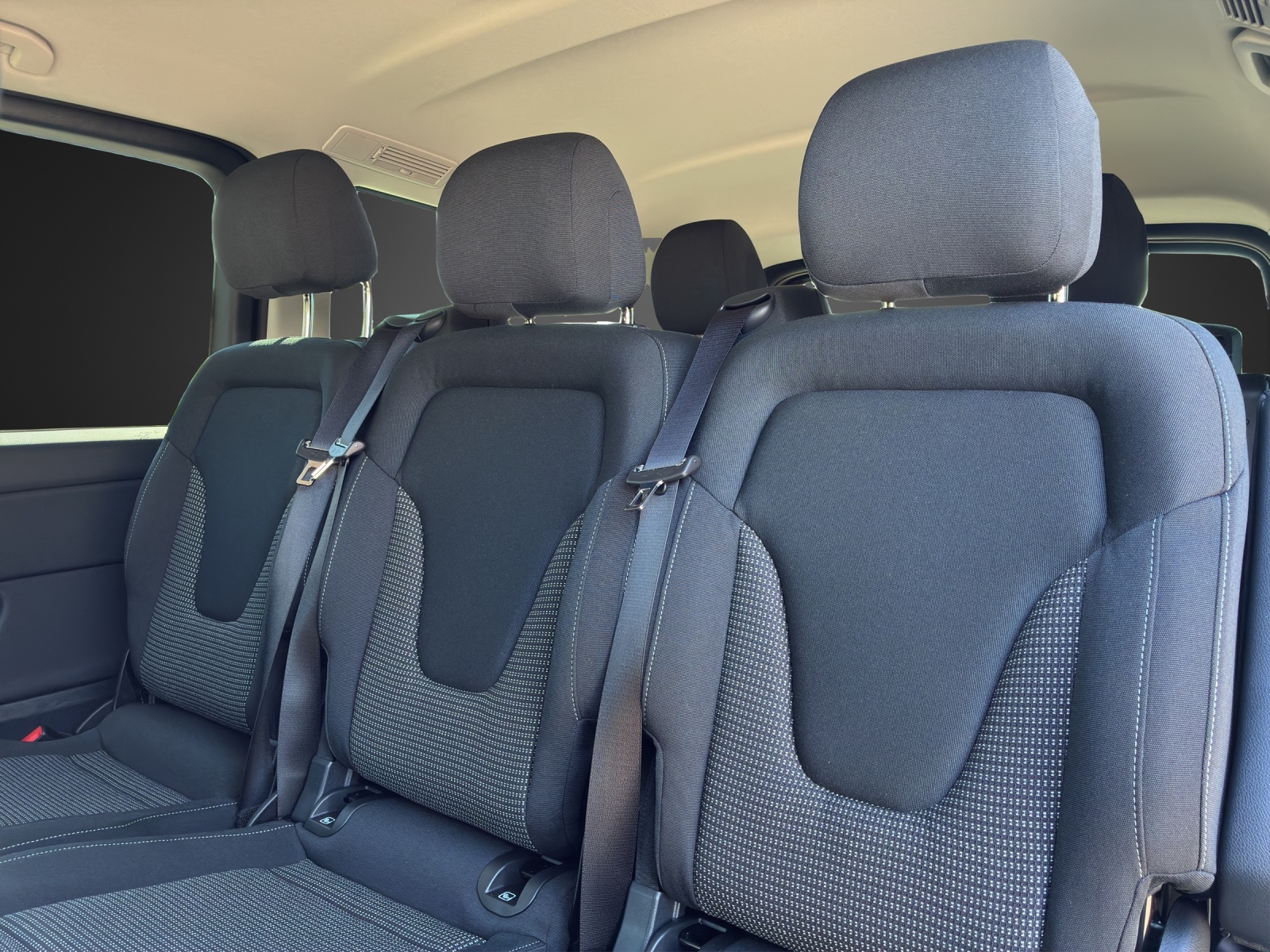 MERCEDES-BENZ V 250 d lang 4Matic Trend 9G-Tronic-image-9