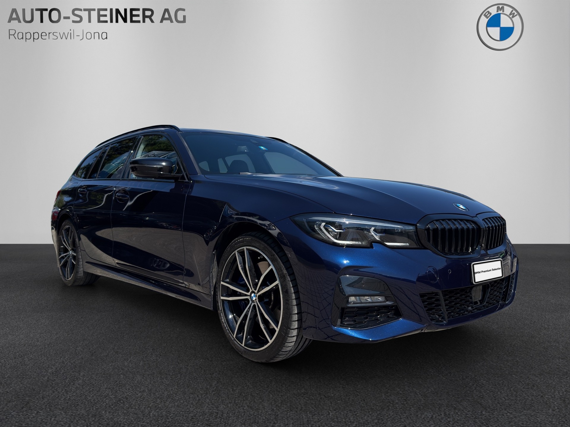 BMW 330e xDrive Touring M Sport Steptronic-image-6