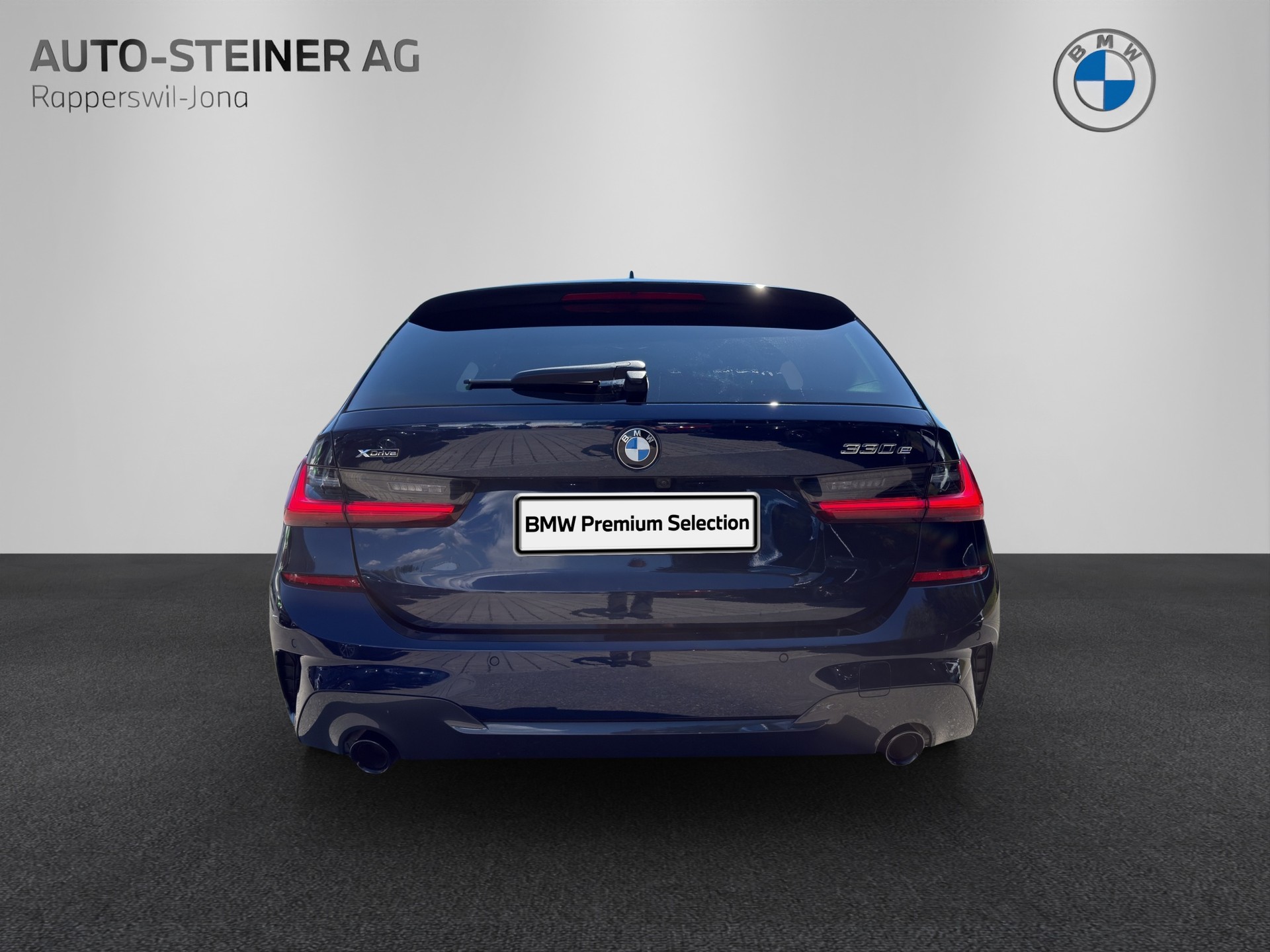 BMW 330e xDrive Touring M Sport Steptronic-image-3