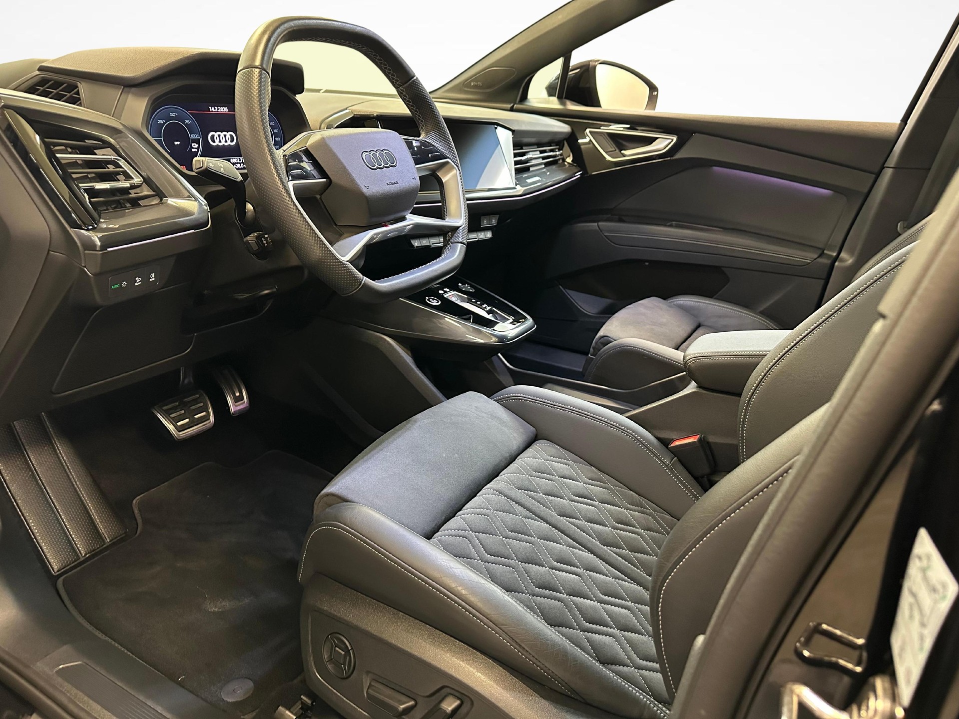 AUDI Q4 e-tron Sportback 55 quattro-image-3