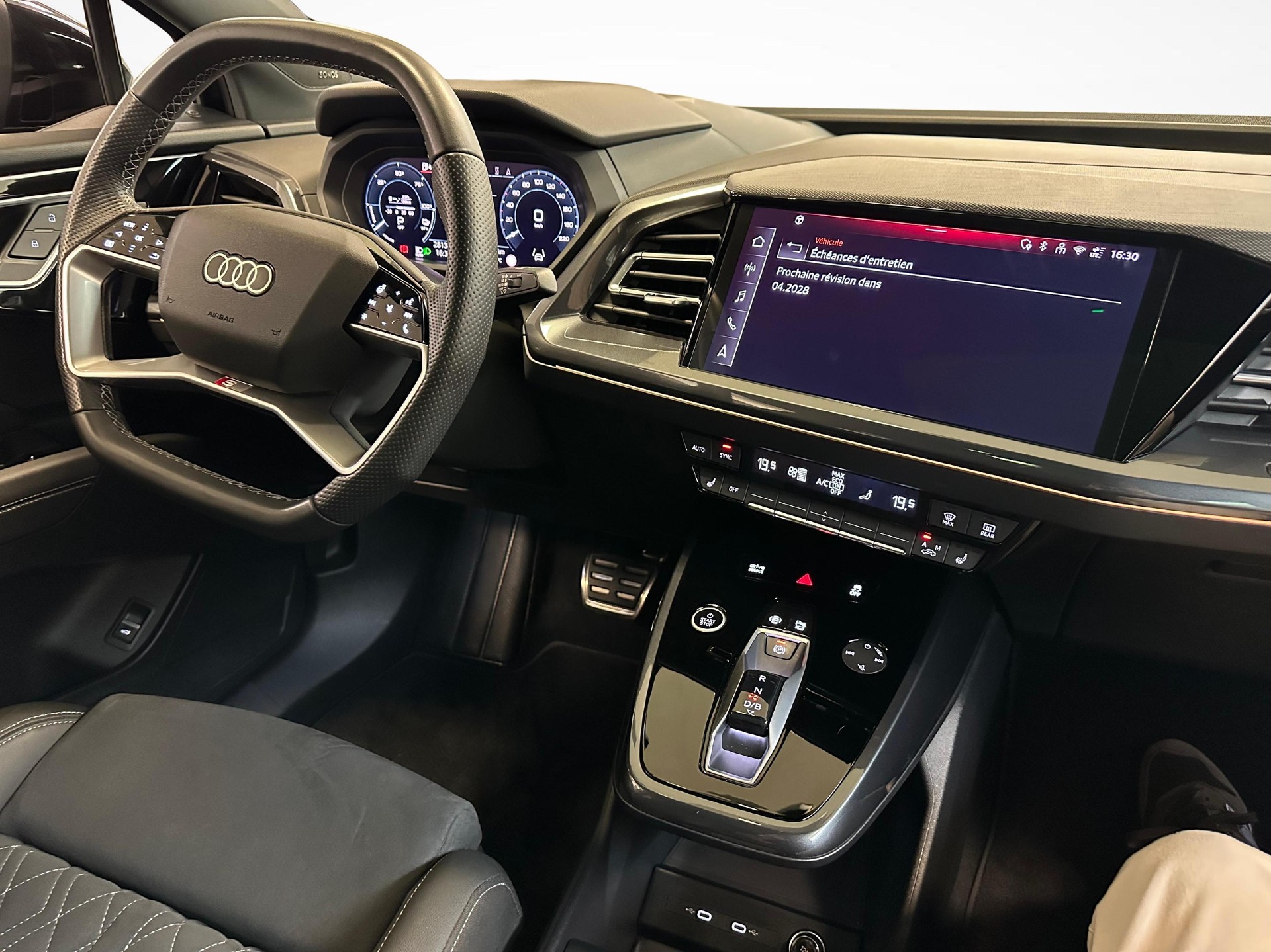 AUDI Q4 e-tron Sportback 55 quattro-image-5