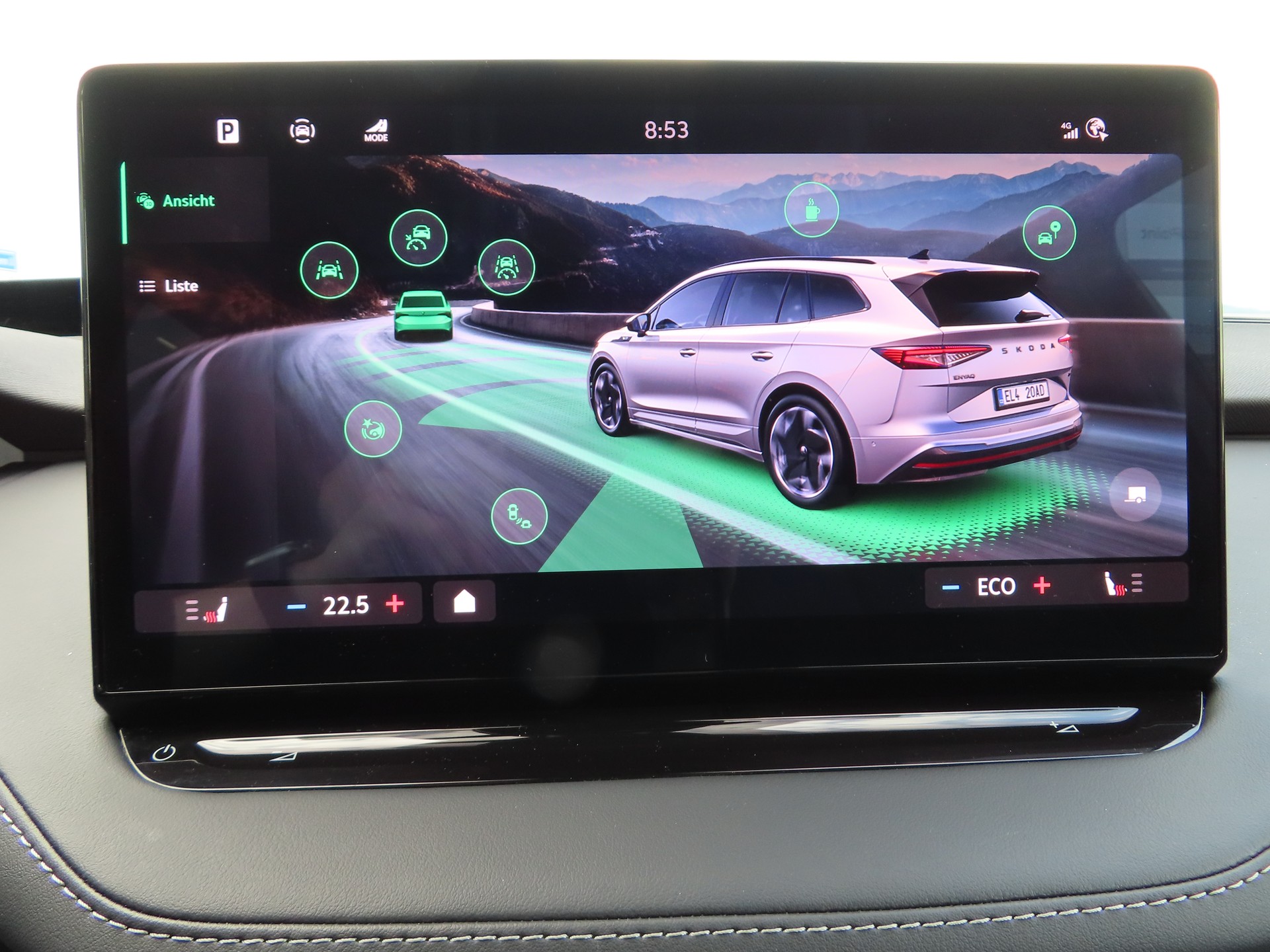 SKODA Enyaq RS 4x4-image-9
