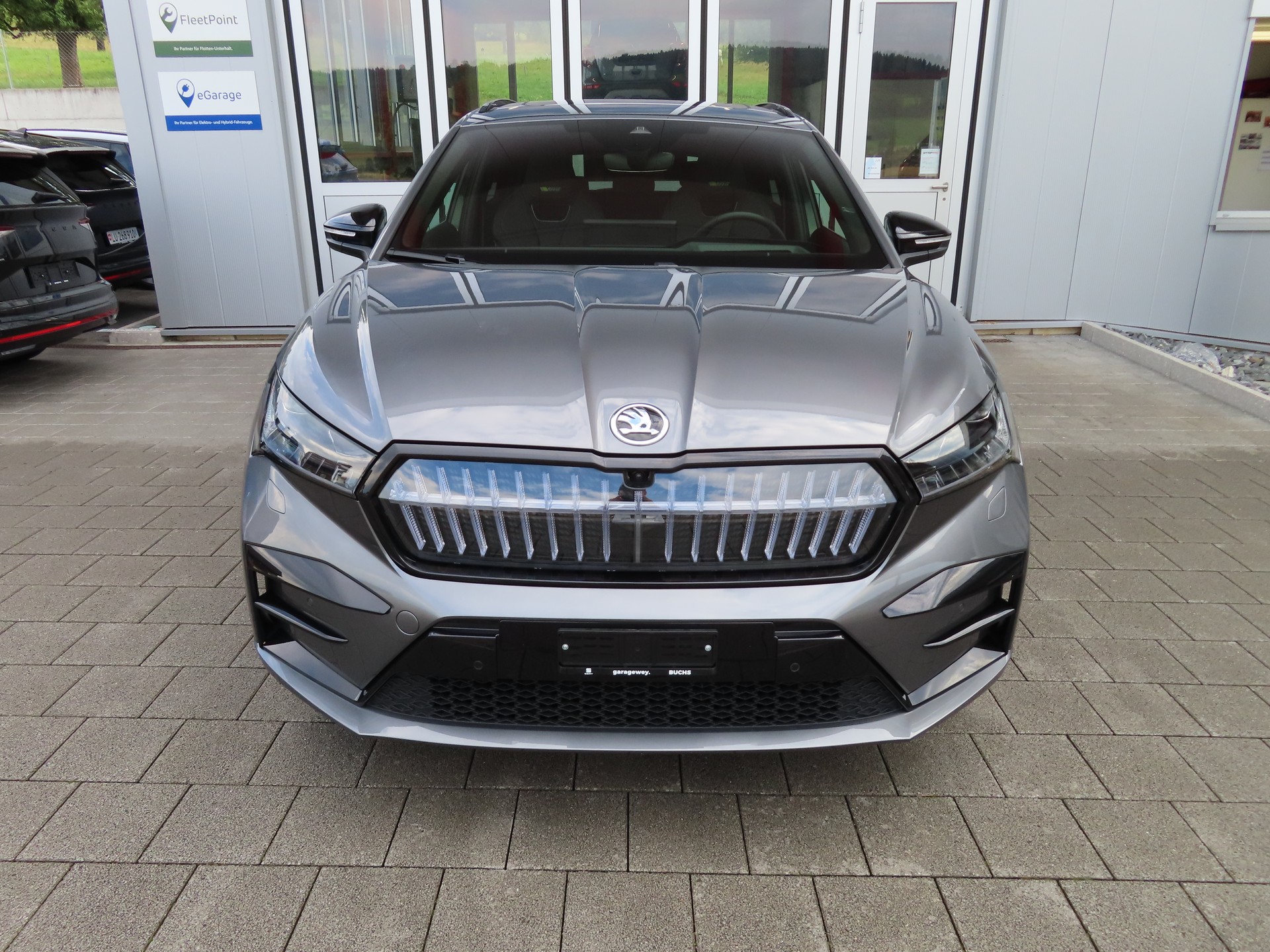 SKODA Enyaq RS 4x4-image-1